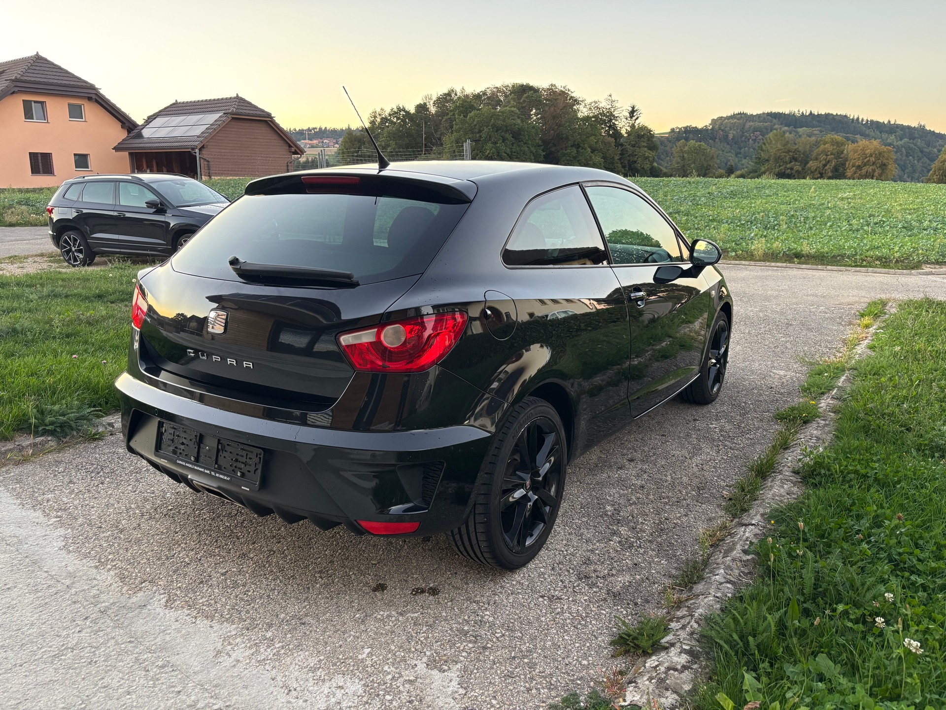 SEAT Ibiza SC 1.4 TSI Cupra R210 DSG-image-4