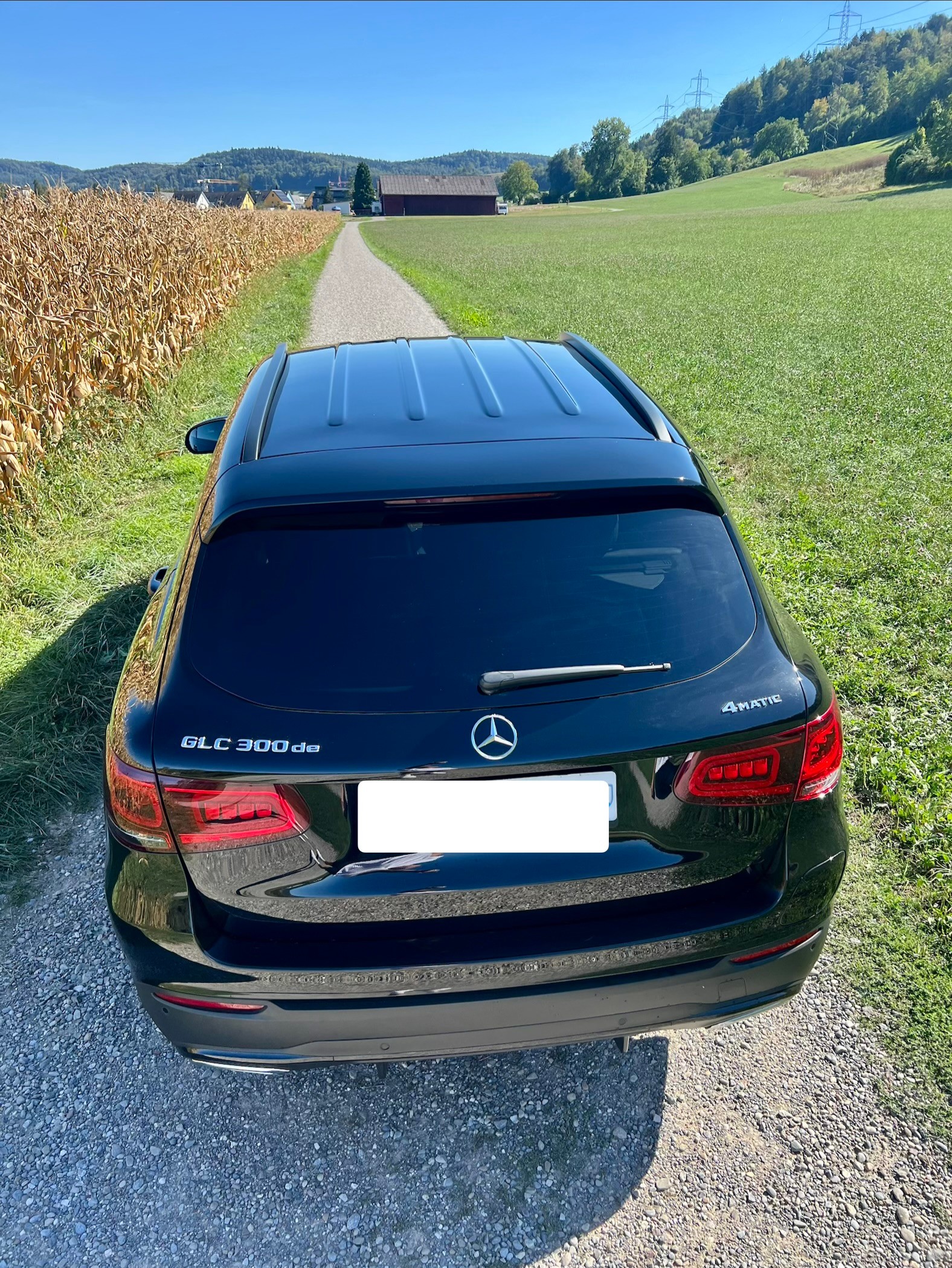 MERCEDES-BENZ GLC 300 de AMG Line 4m-image-12