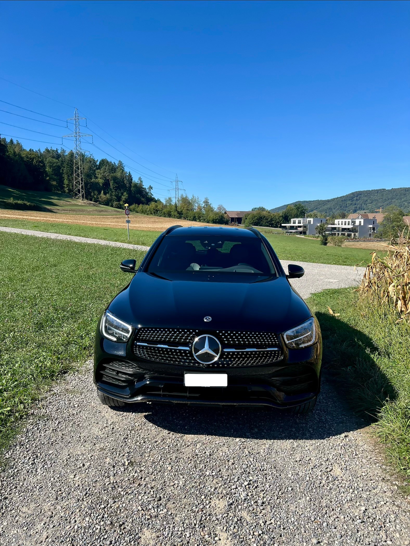 MERCEDES-BENZ GLC 300 de AMG Line 4m-image-2