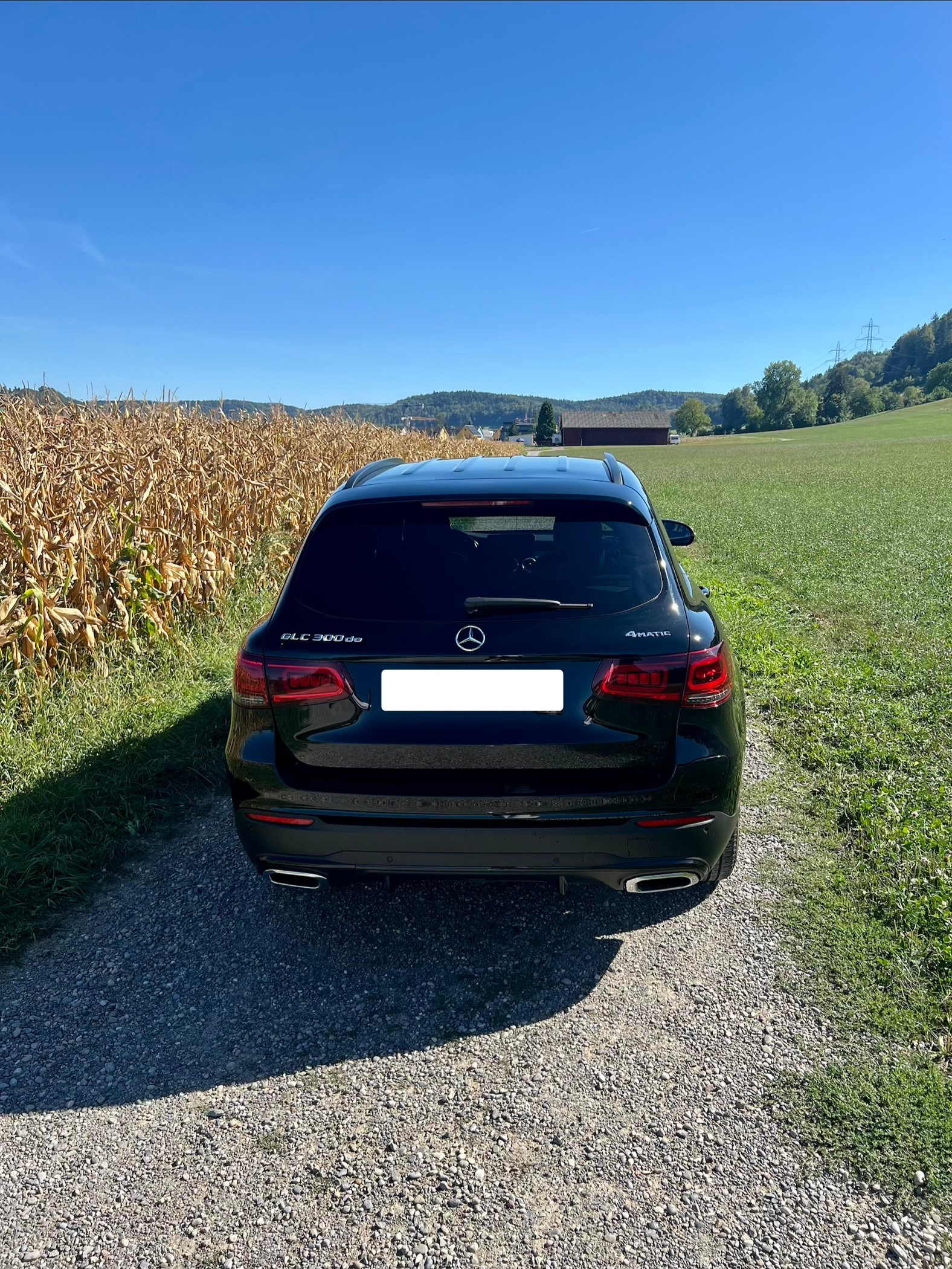 MERCEDES-BENZ GLC 300 de AMG Line 4m-image-11