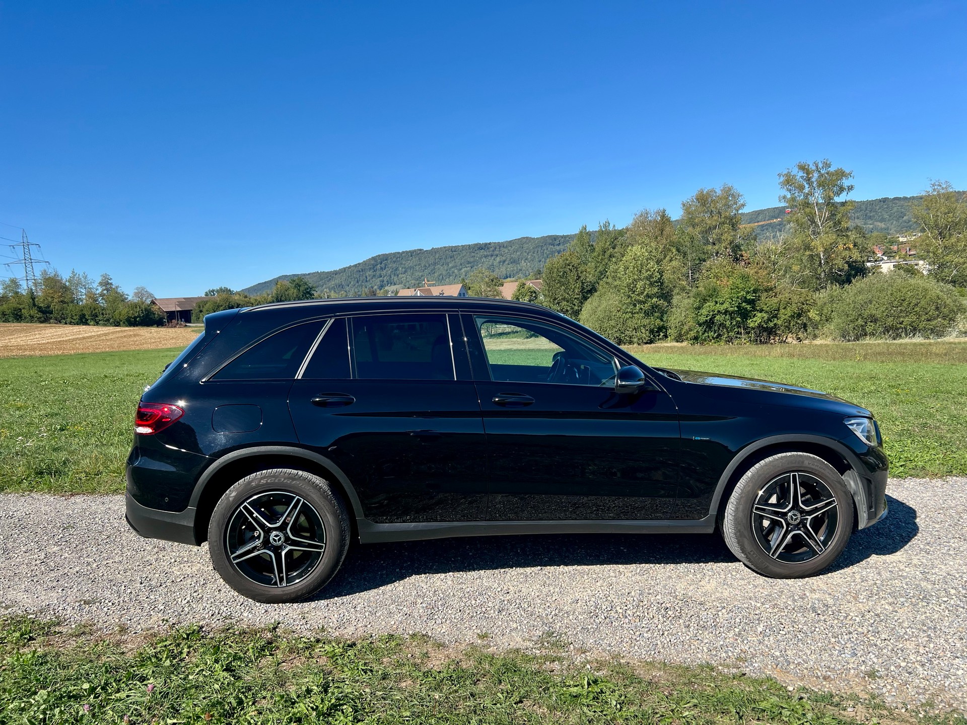 MERCEDES-BENZ GLC 300 de AMG Line 4m-image-15