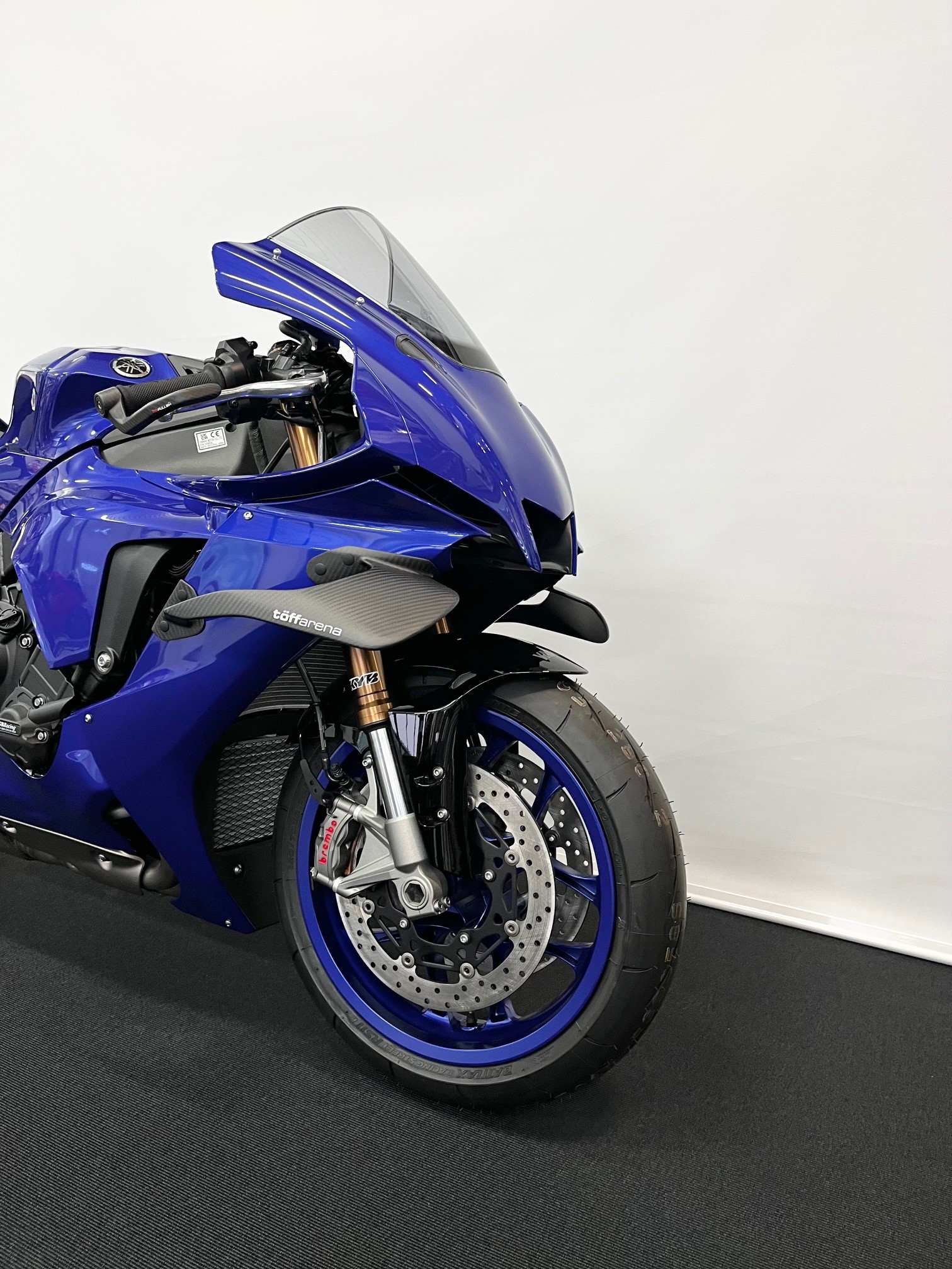 YAMAHA YZF-R1 ABS-showroom-element-2