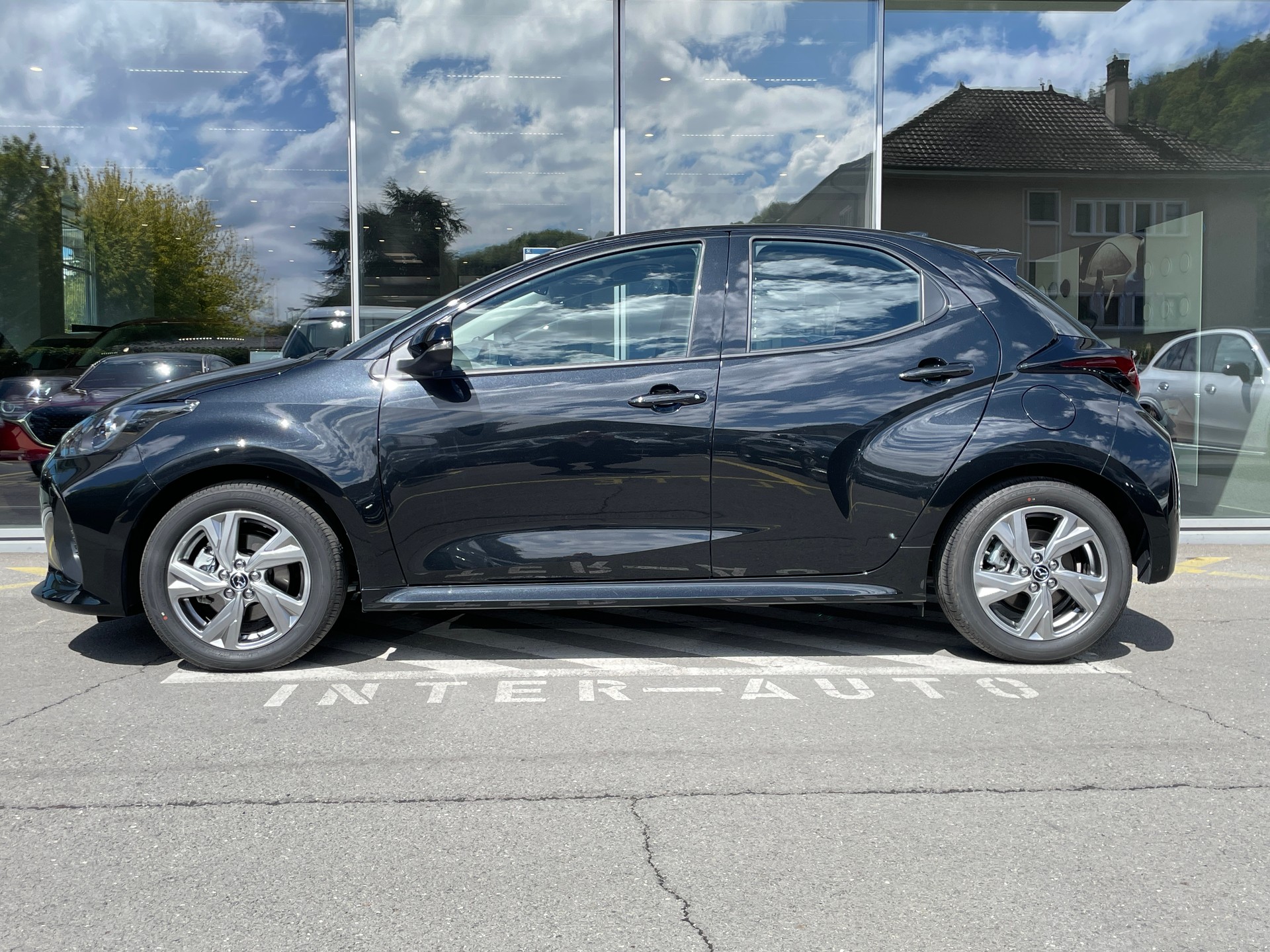 MAZDA 2 Hybrid Exclusive-line-image-1