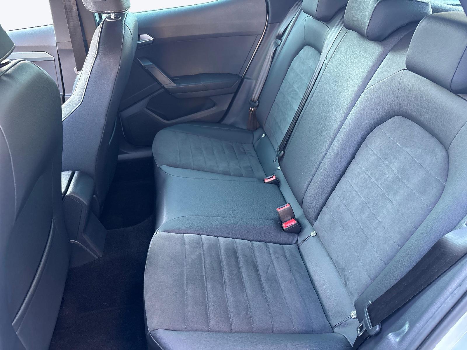 SEAT Arona 1.0 TSI 110 Hola Xperience DSG-image-10