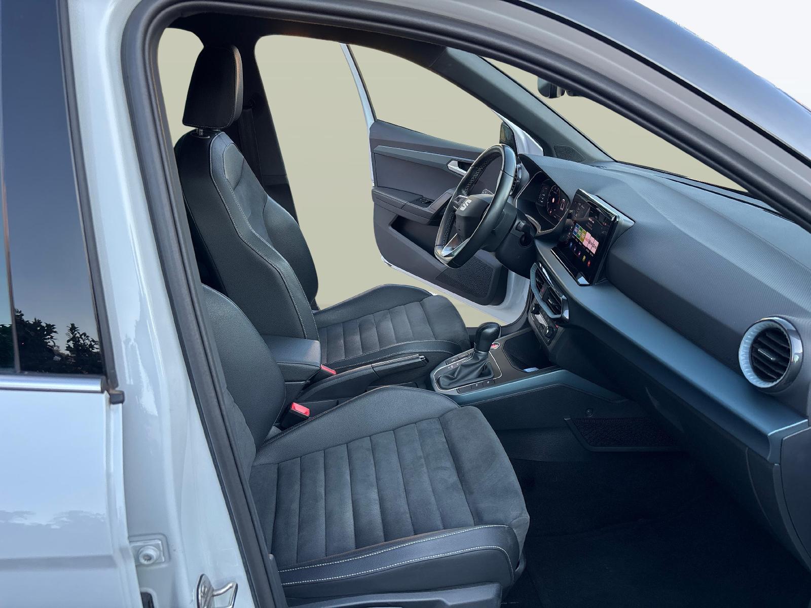 SEAT Arona 1.0 TSI 110 Hola Xperience DSG-image-9