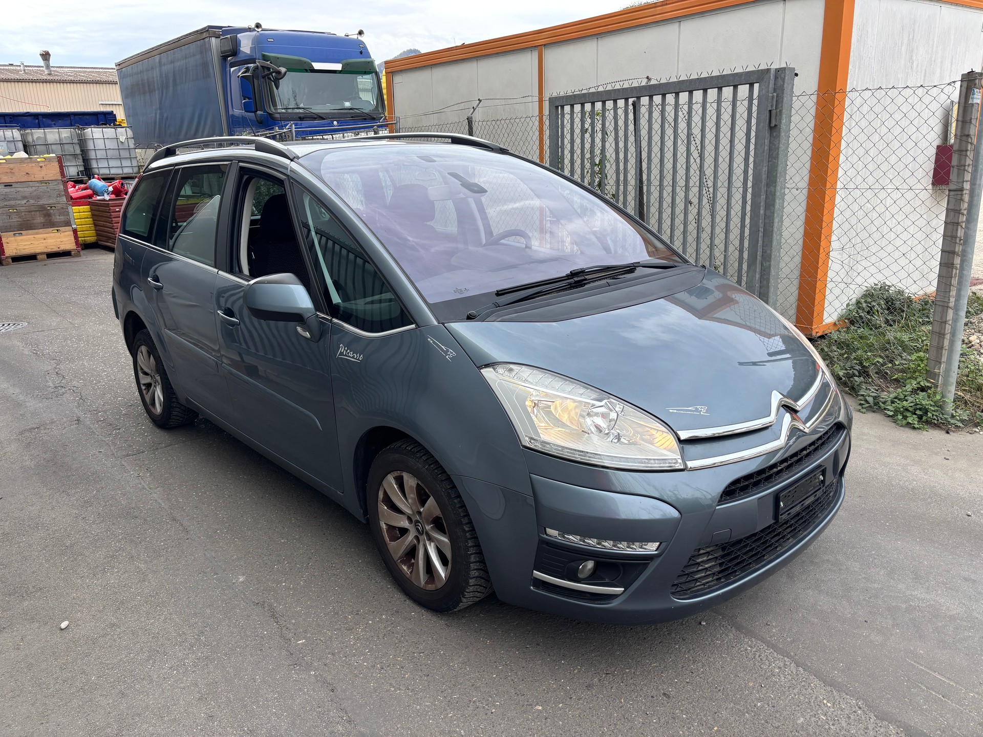 CITROEN Grand C4 Picasso 1.6 HDI 16V Attraction-image-1