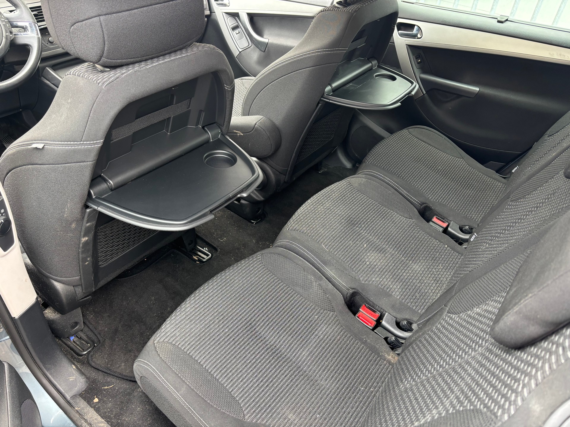 CITROEN Grand C4 Picasso 1.6 HDI 16V Attraction-image-11