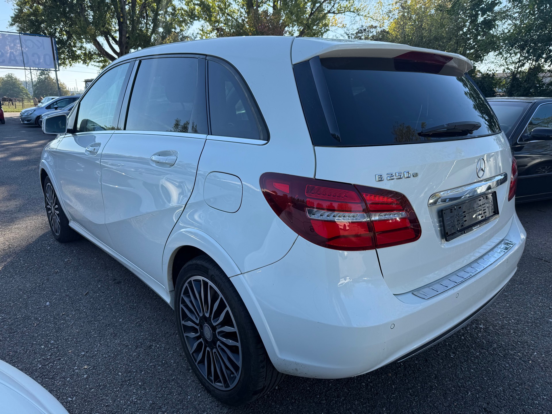 MERCEDES-BENZ B Electric Drive-image-3