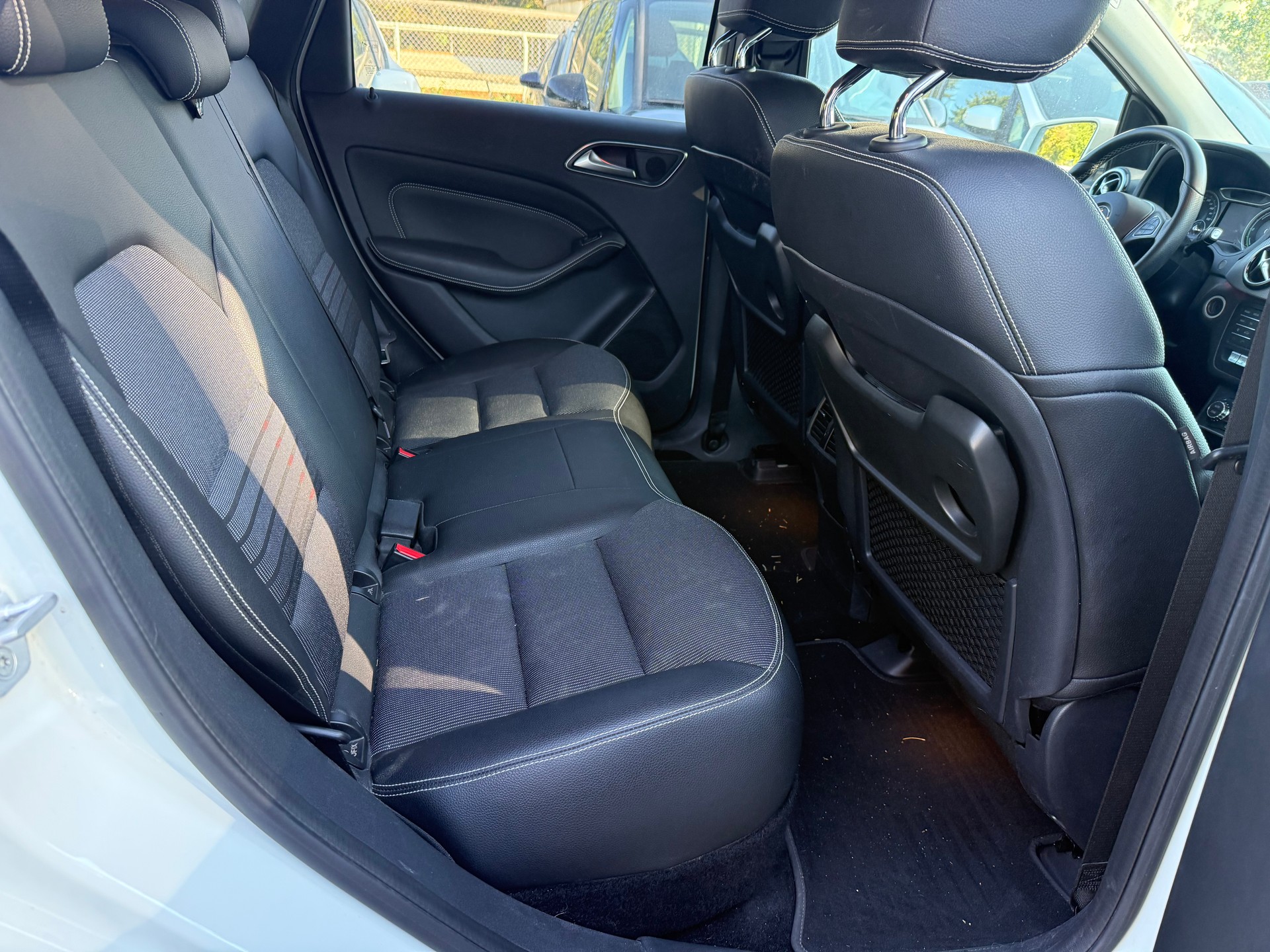 MERCEDES-BENZ B Electric Drive-image-9