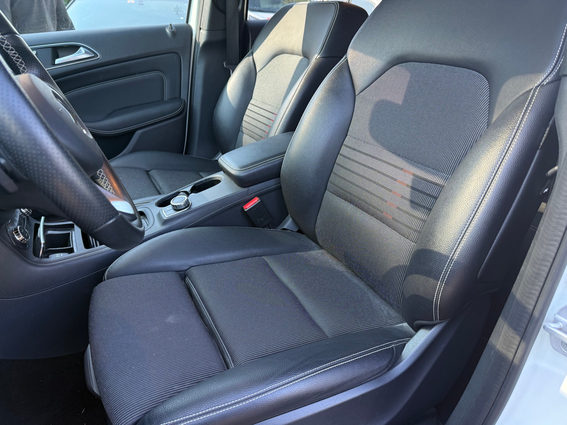 MERCEDES-BENZ B Electric Drive-image-12