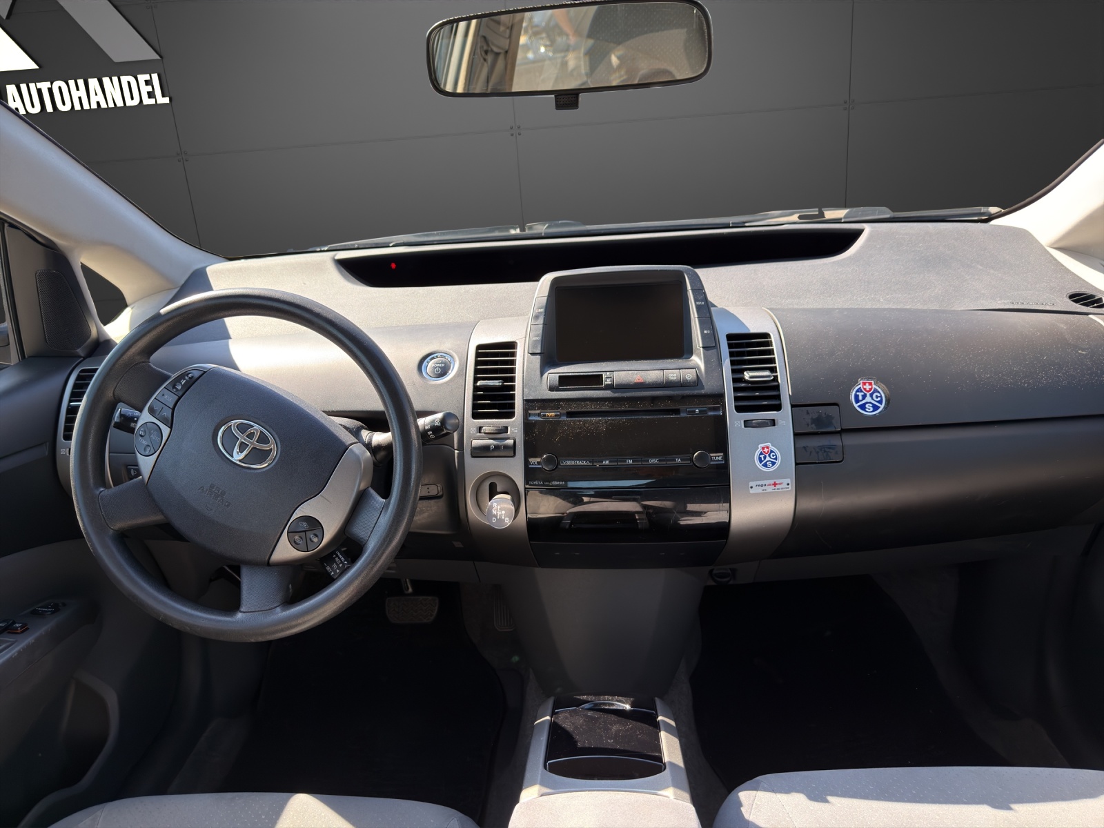 TOYOTA Prius 1.5 16V Hybrid-image-9