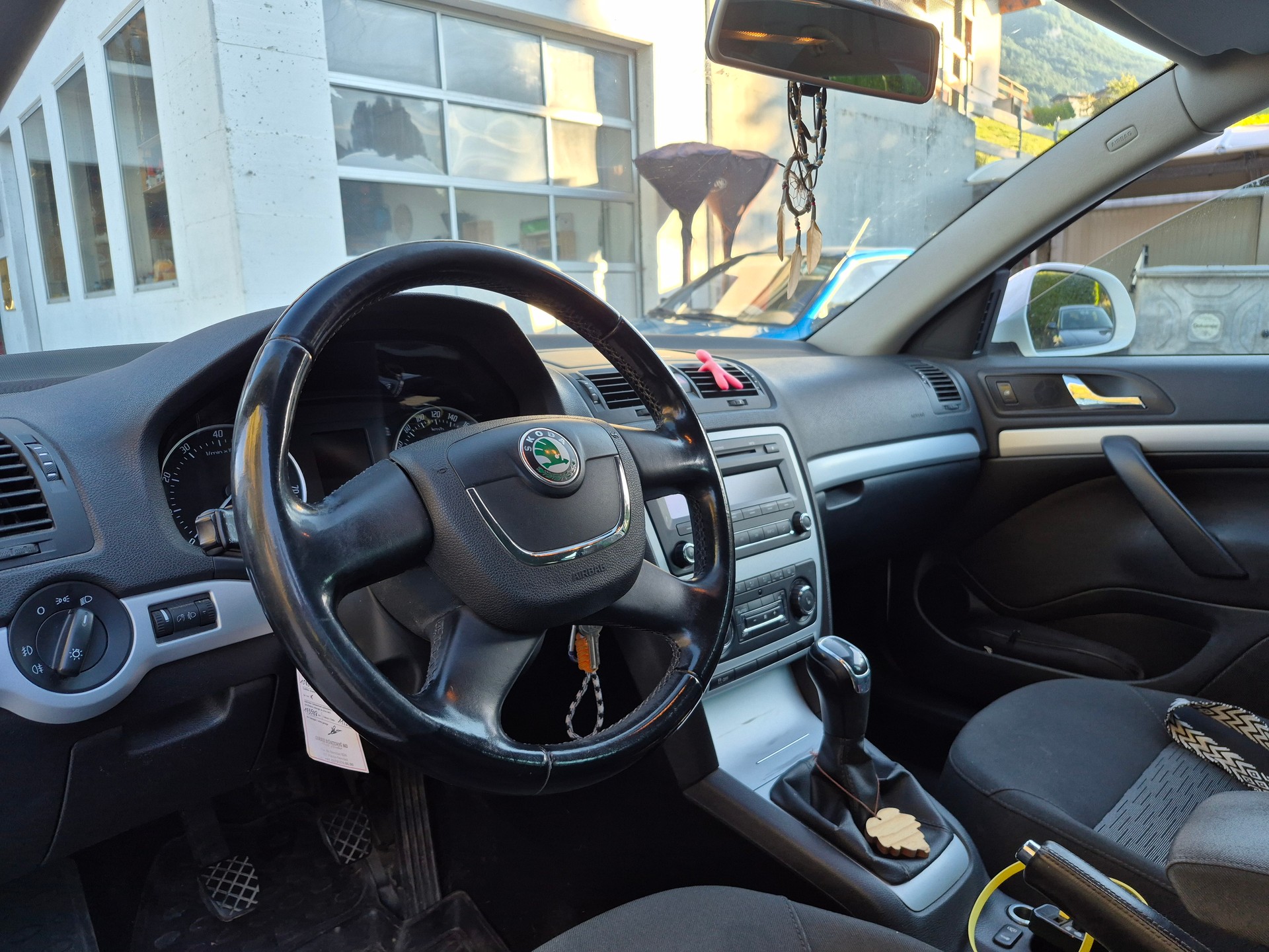SKODA 1.8 T-FSI Arosa 4x4-image-3