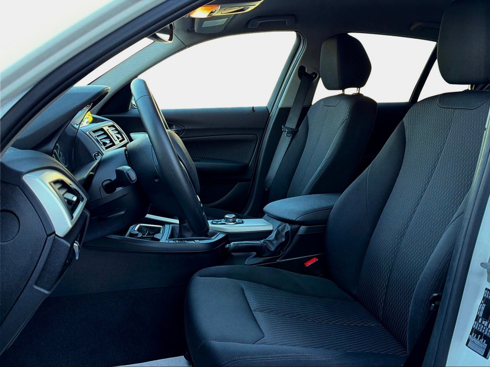 BMW 116i Business-image-8