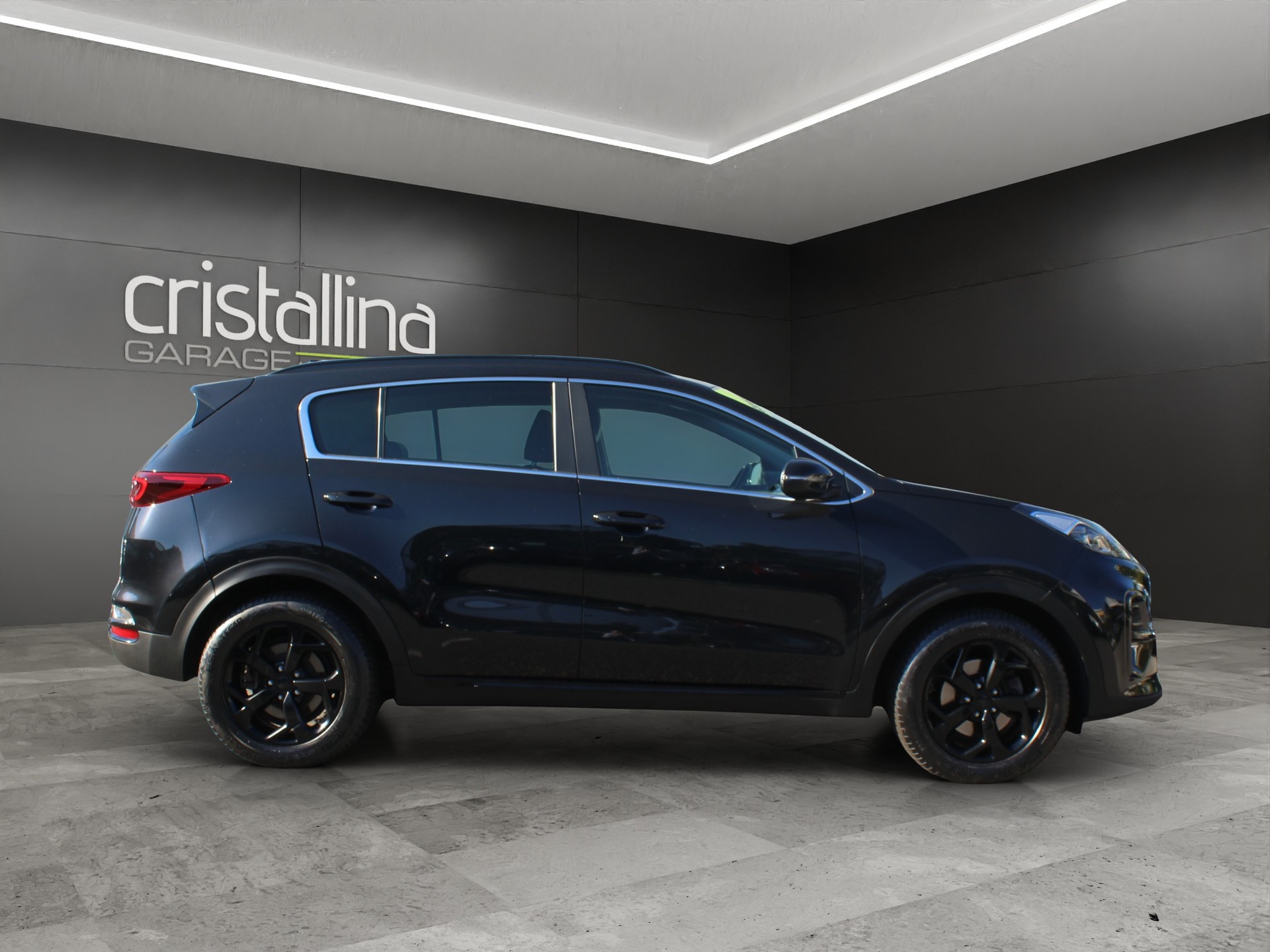 KIA Sportage 1.6 CRDi MHEV Black Edition-image-4