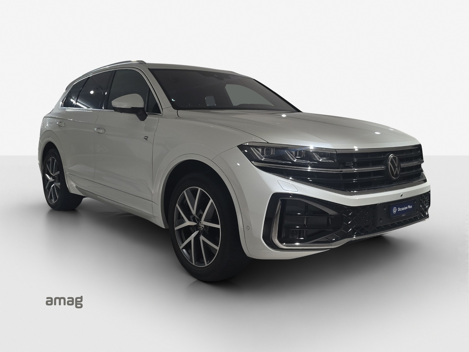 VW Touareg 3.0 TDI R-Line Tiptronic-image-5