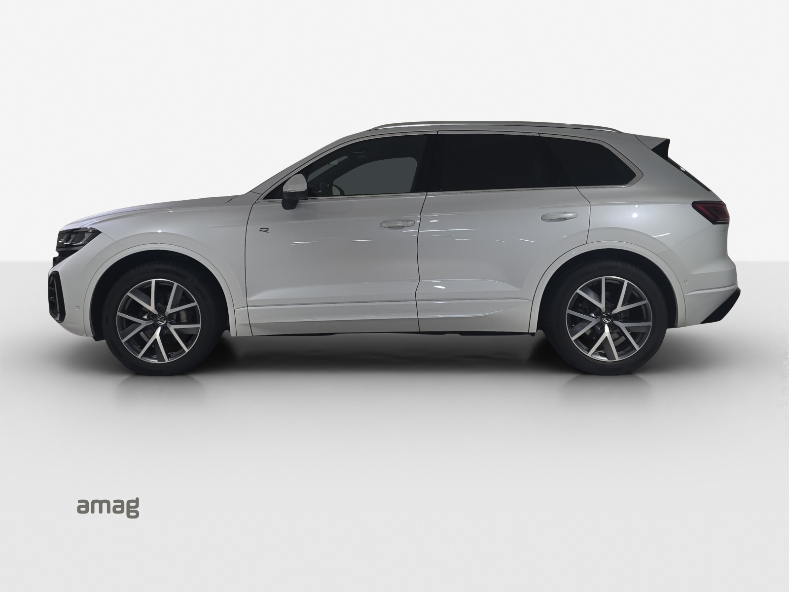 VW Touareg 3.0 TDI R-Line Tiptronic-image-1