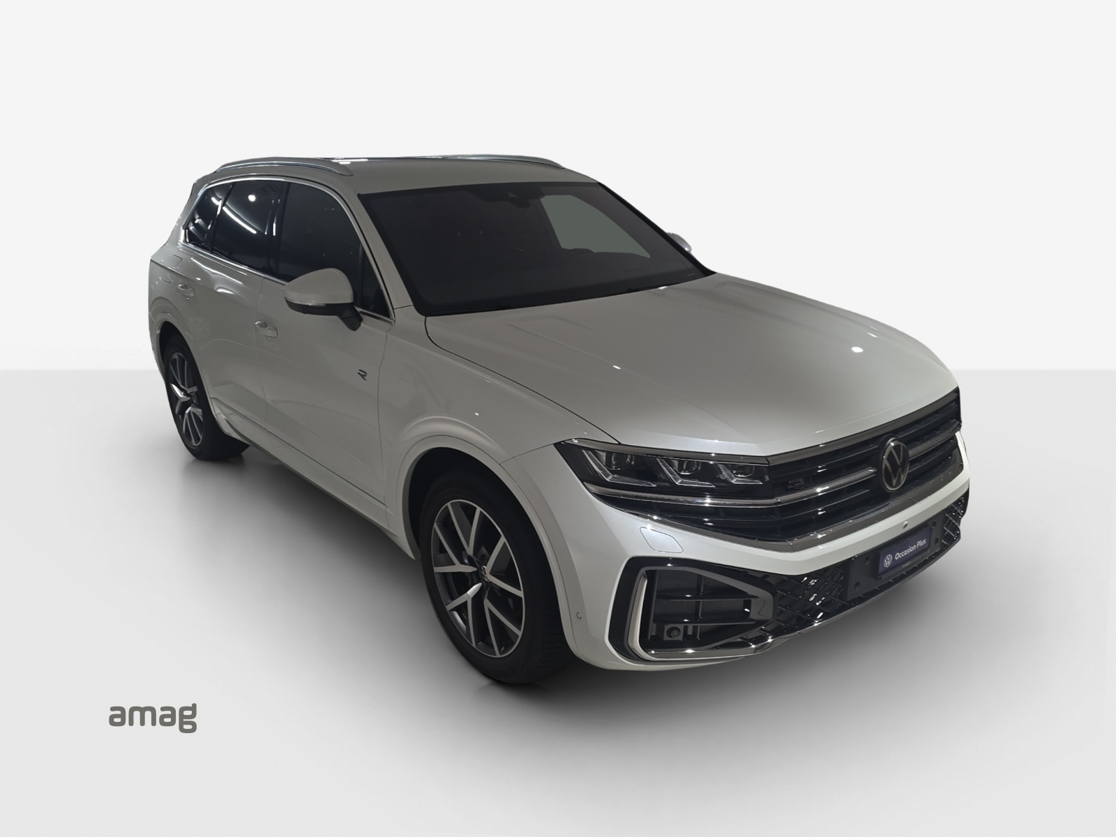 VW Touareg 3.0 TDI R-Line Tiptronic-image-13