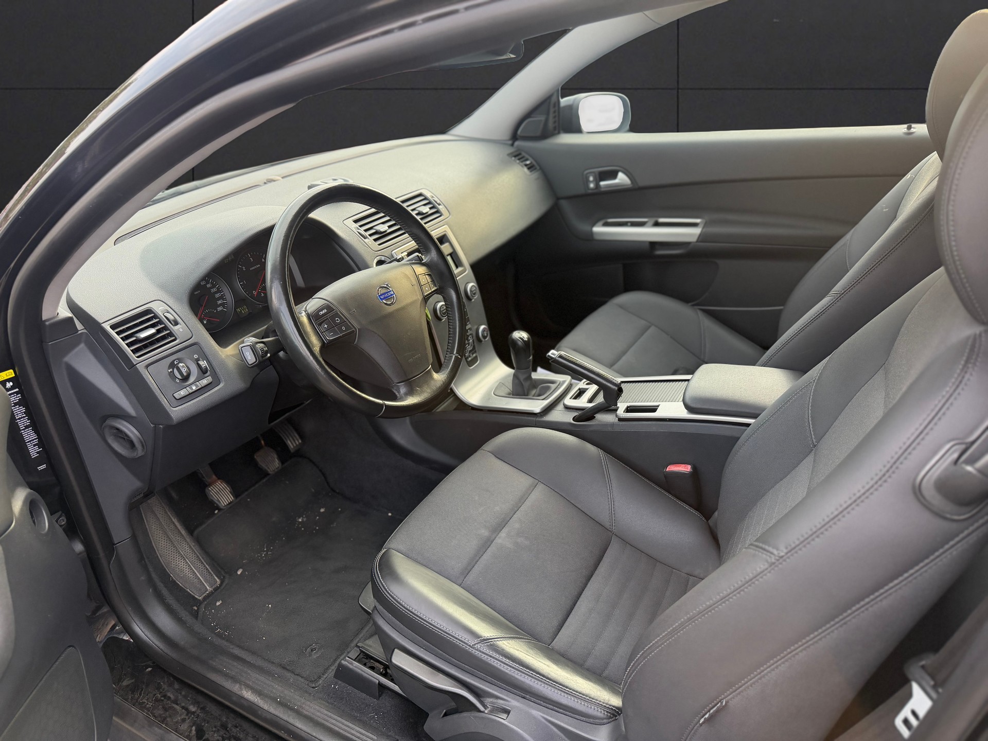 VOLVO C30 1.6D Kinetic-image-7
