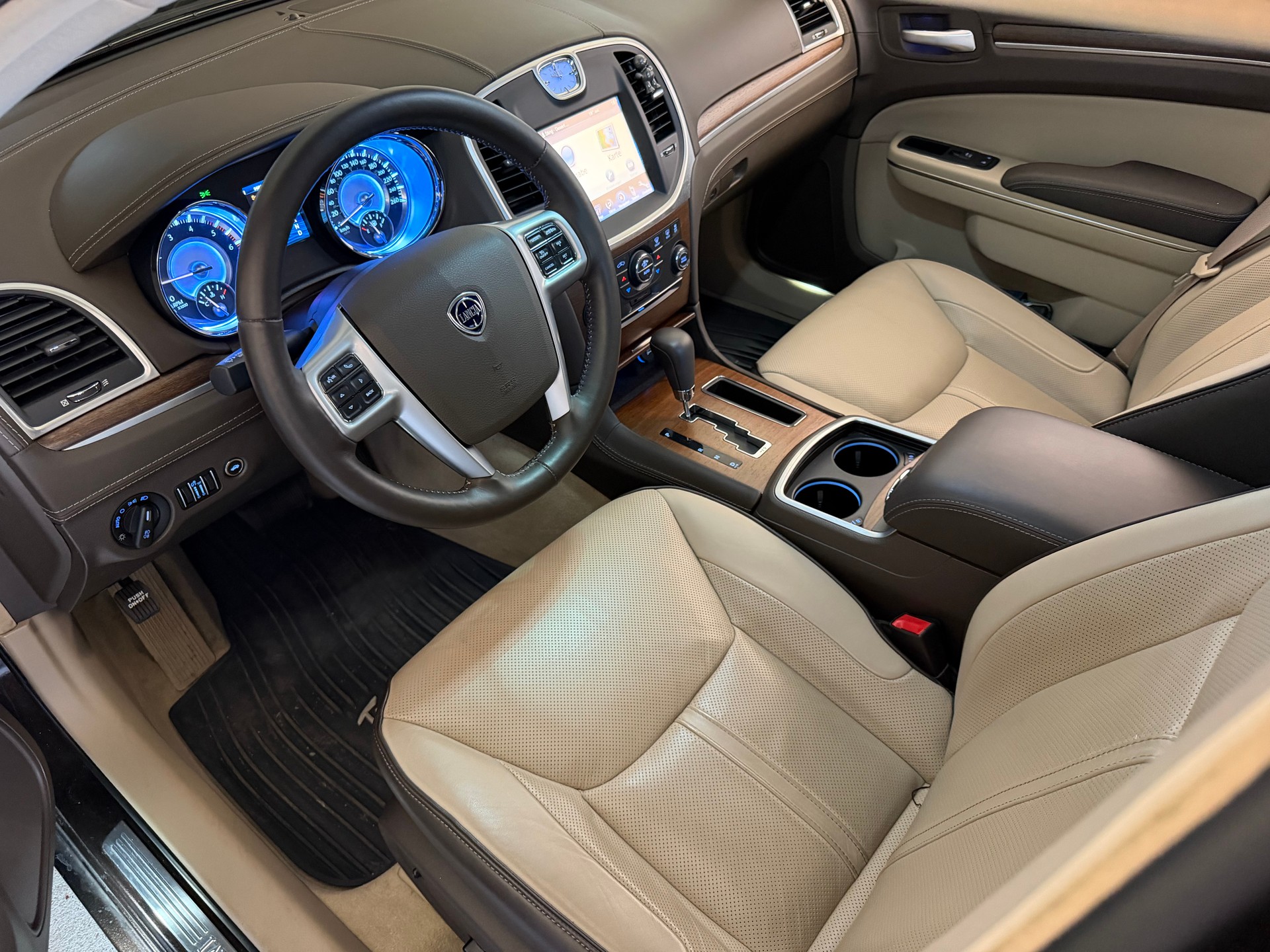 LANCIA Executive-image-4
