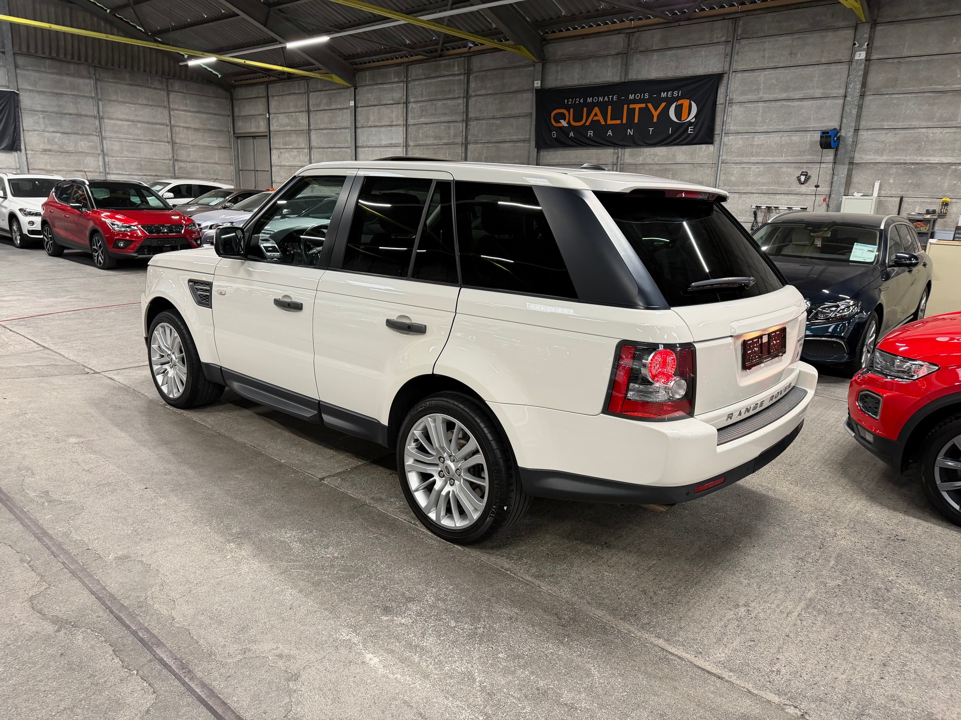 LAND ROVER Range Rover Sport 3.6 TDV8 Autobiography Automatic-image-6