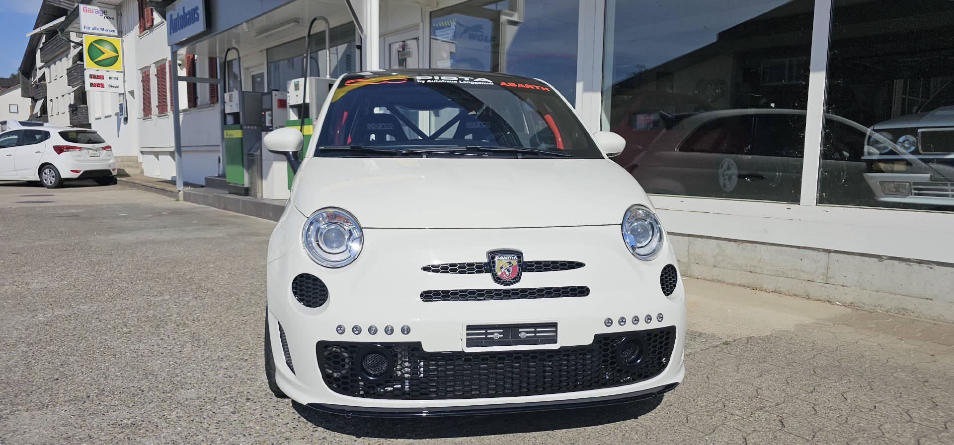 FIAT 500 Abarth 1.4 T-Jet 135-image-2