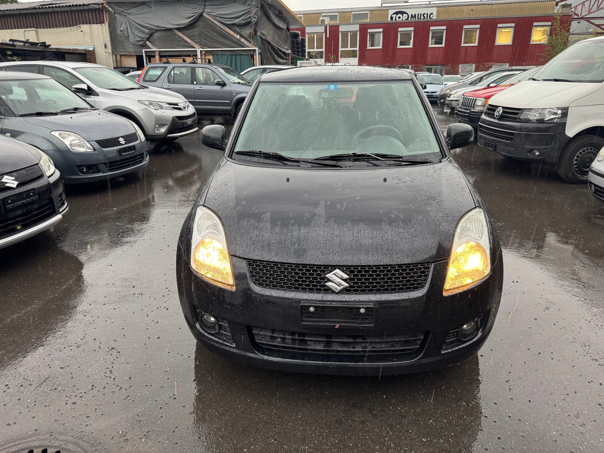 SUZUKI Swift 1.3i 16V GL Top 4x4-image-1