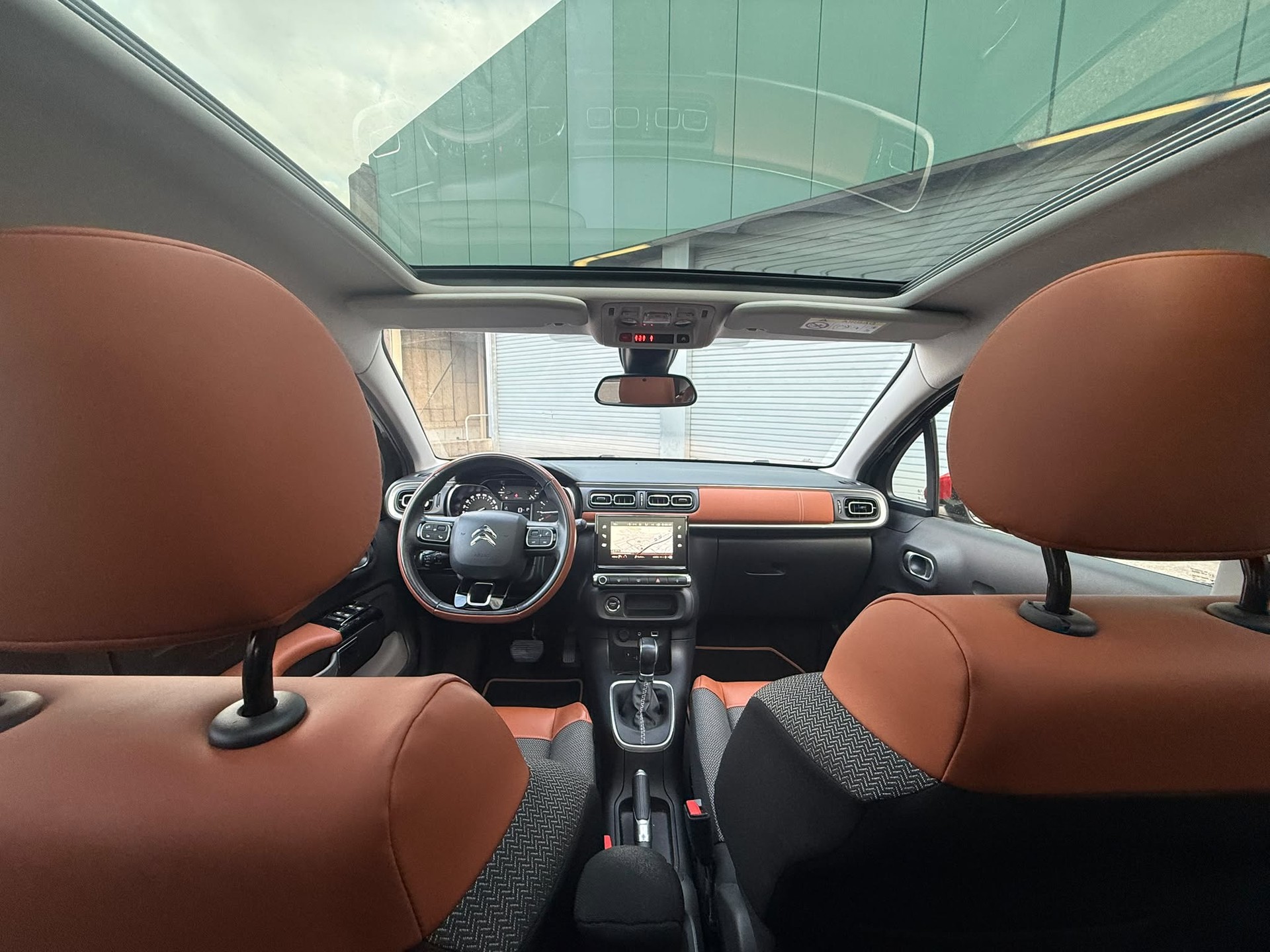 CITROEN C3 1.2i PureTech Shine-image-6