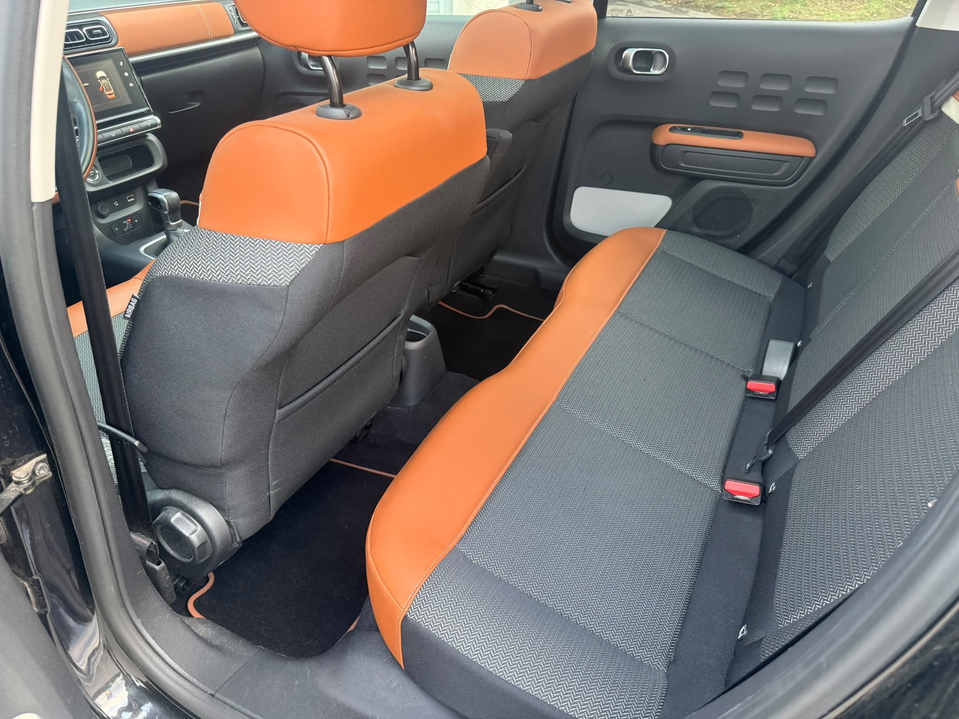 CITROEN C3 1.2i PureTech Shine-image-8