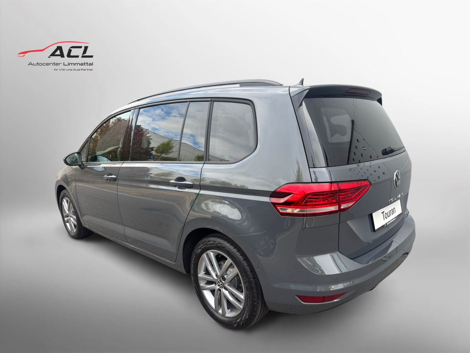 VW Touran 1.5TSI 150PS Highline United DSG-image-7