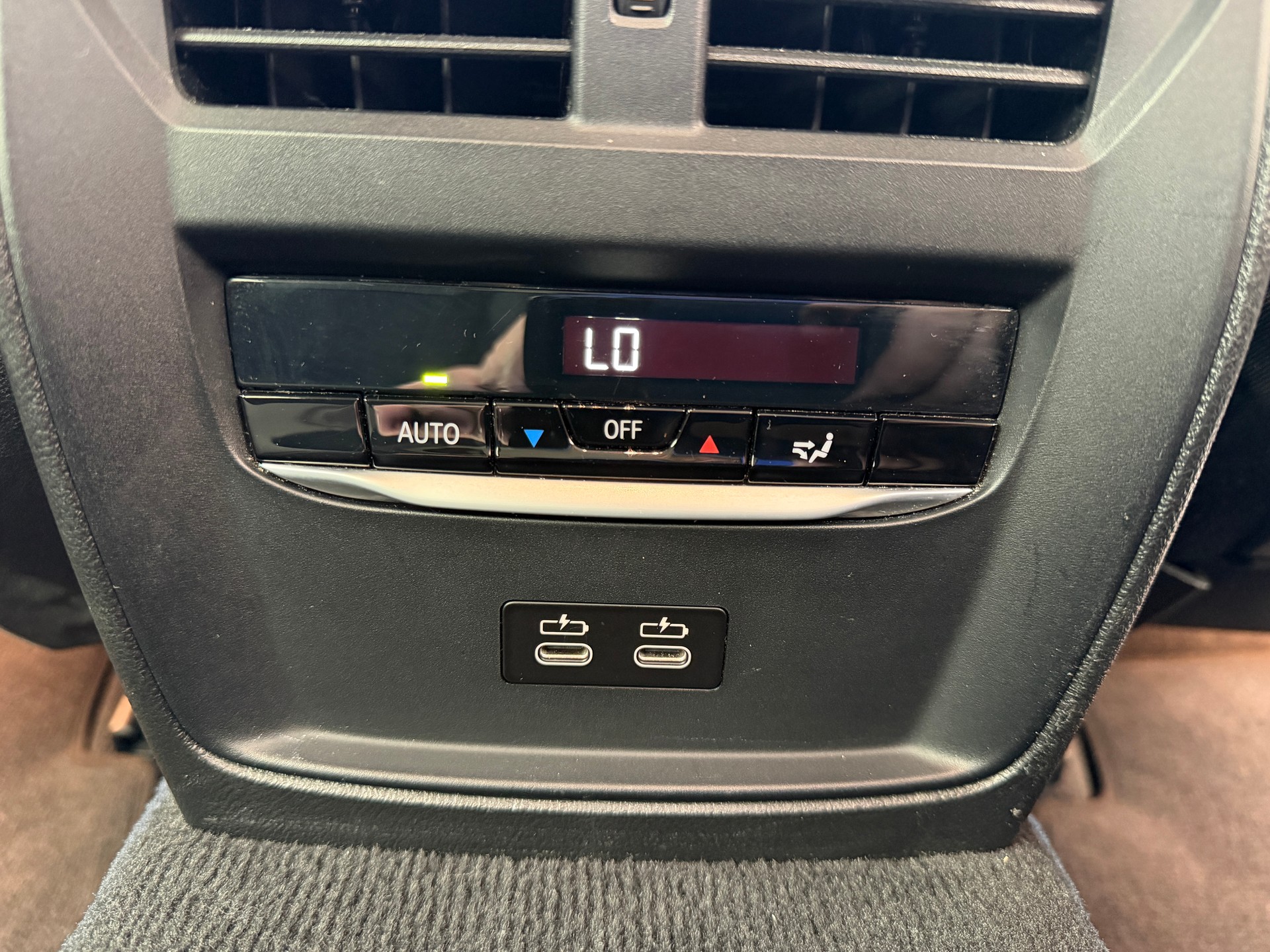 BMW 320d 48V Touring Steptronic-image-12
