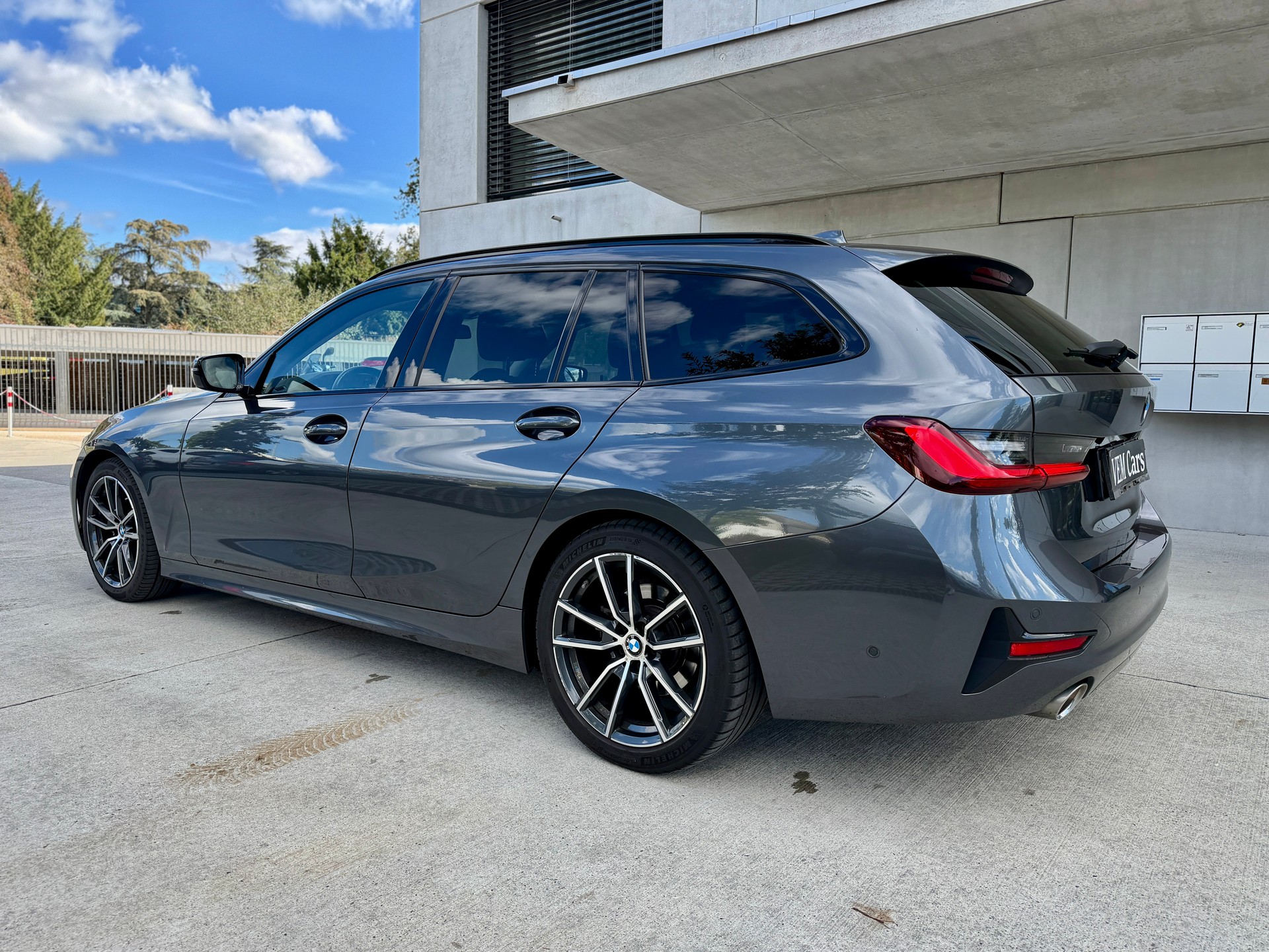 BMW 320d 48V Touring Steptronic-image-5
