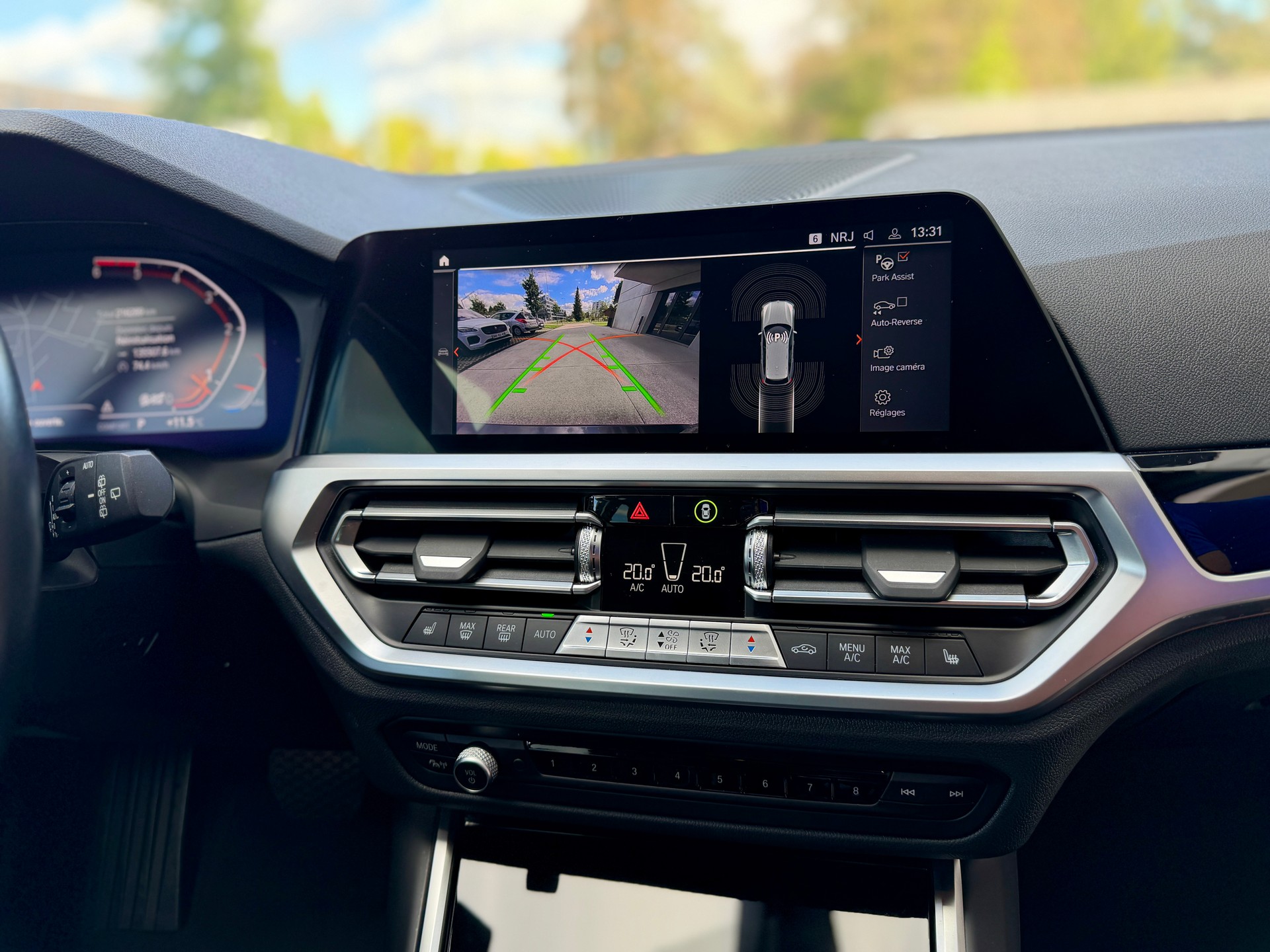 BMW 320d 48V Touring Steptronic-image-10