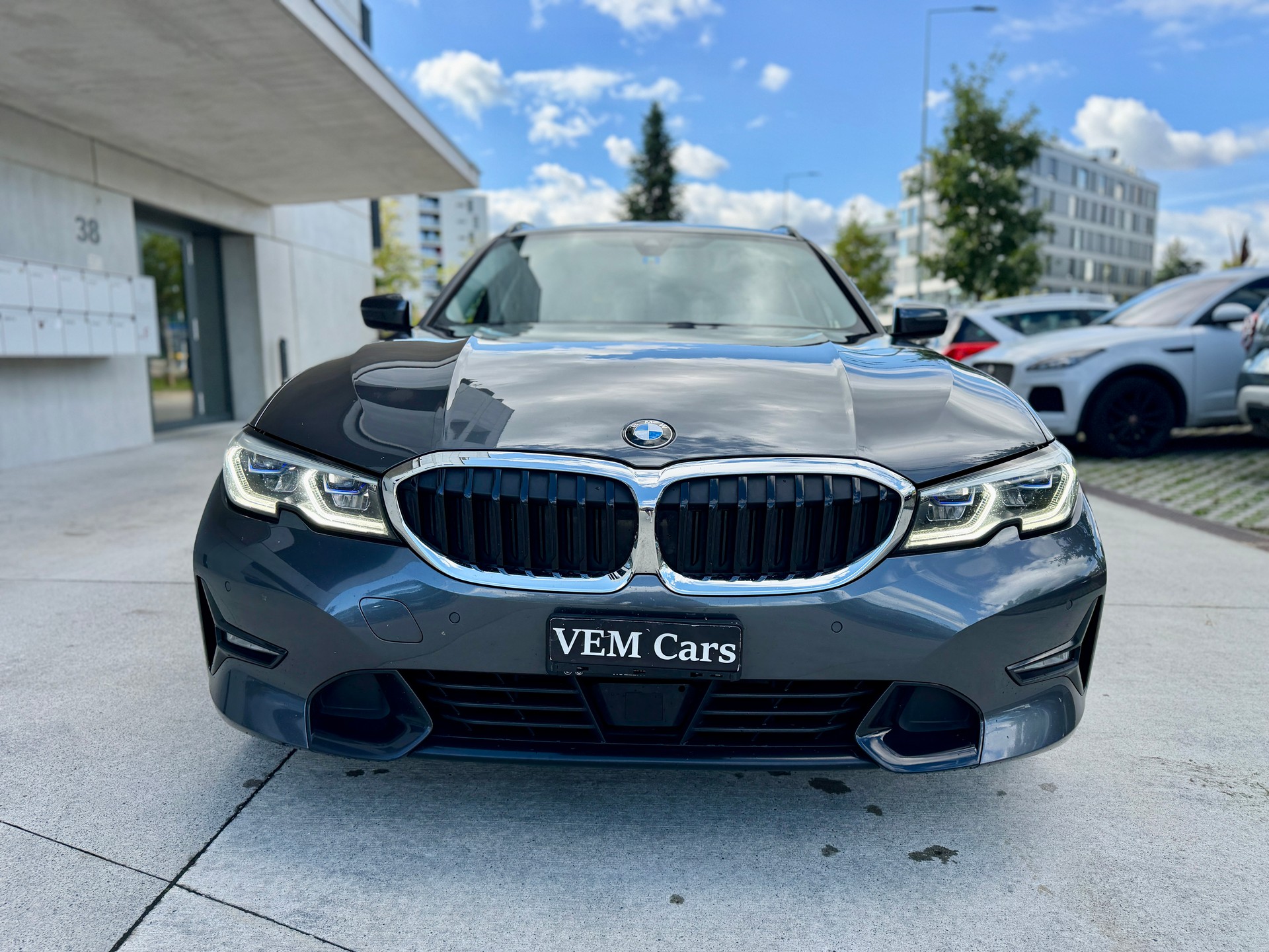 BMW 320d 48V Touring Steptronic-image-0