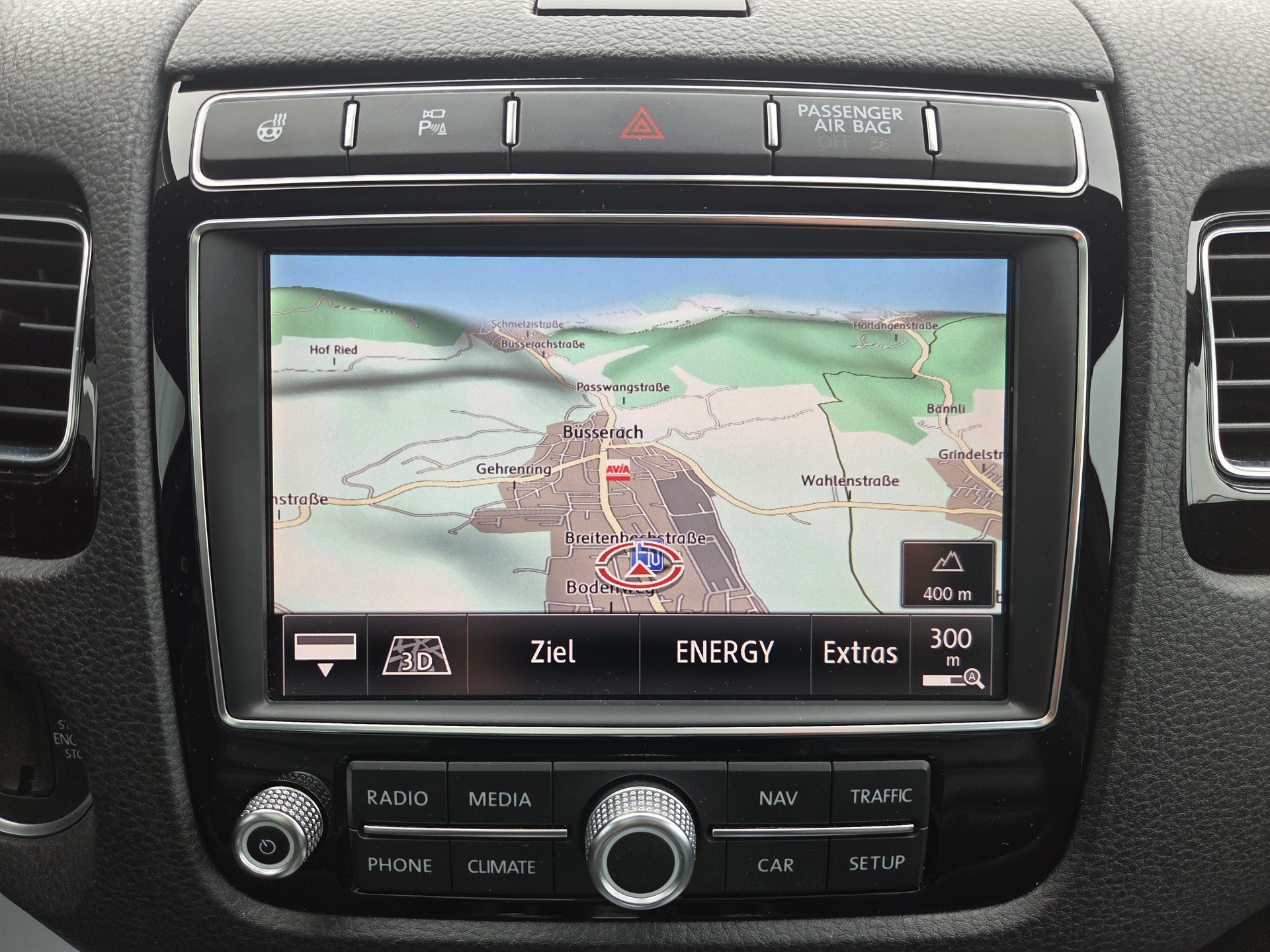 VW Touareg 3.0 TDI BMT R-Line Peak Tiptronic-image-25