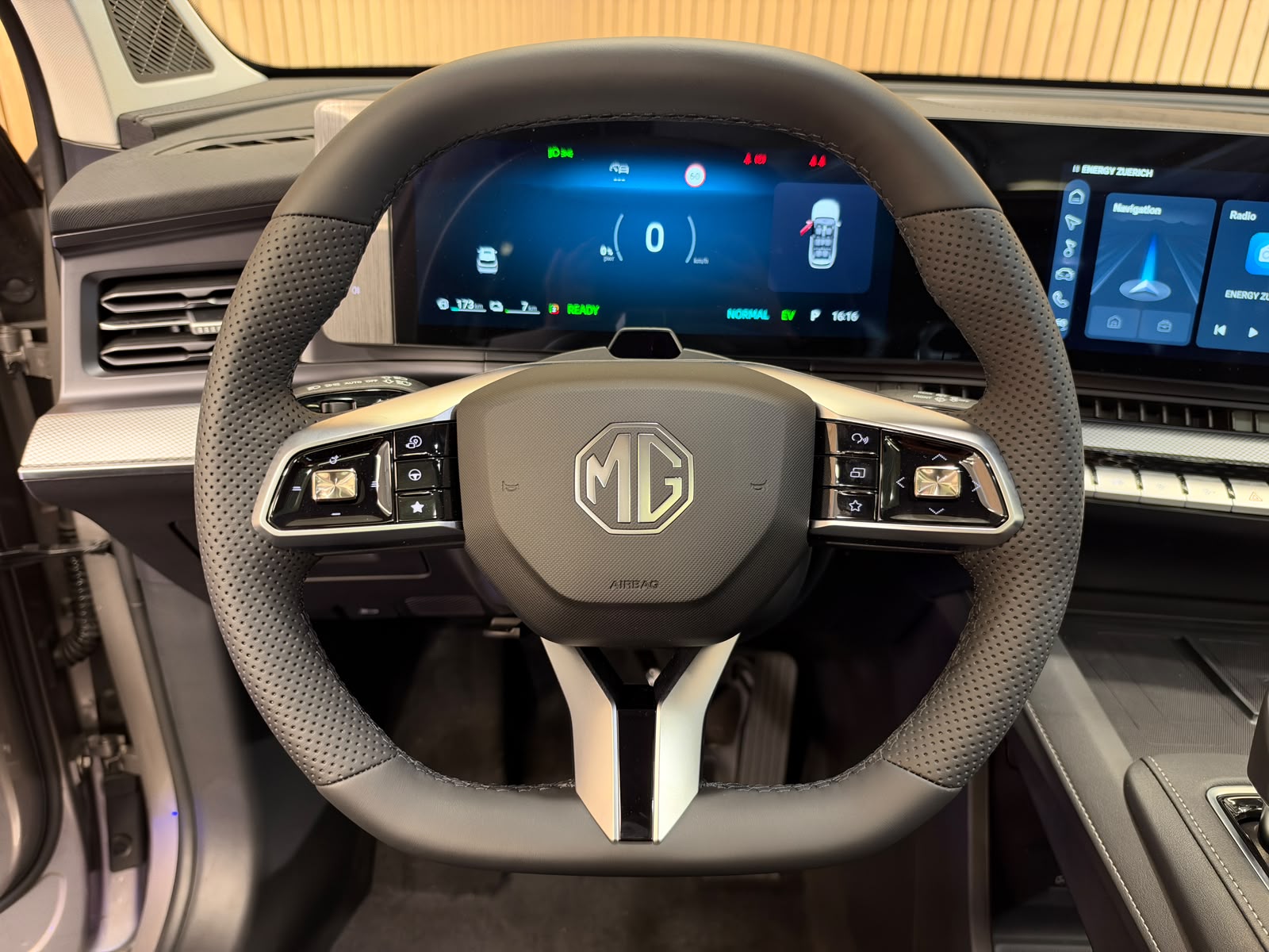 MG S9 1.5 TGDI PHEV Premium / Sterling Silver-image-10