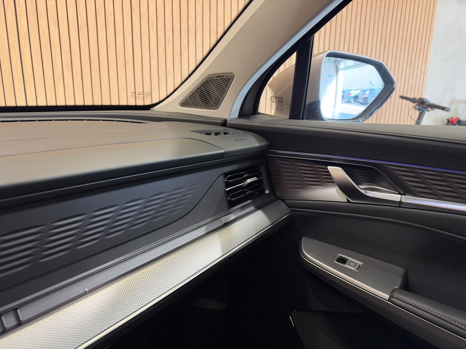 MG S9 1.5 TGDI PHEV Premium / Sterling Silver-image-12
