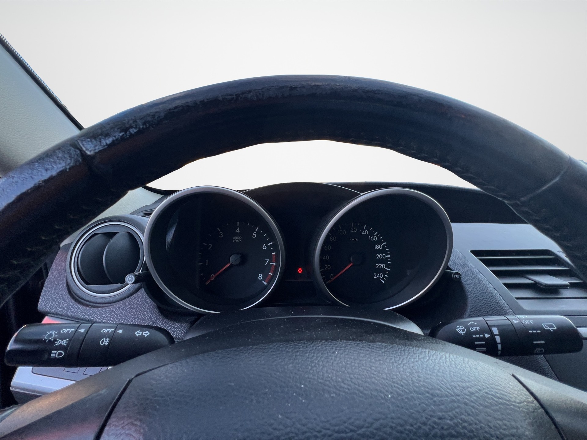 MAZDA 3 1.6 16V Confort-image-10