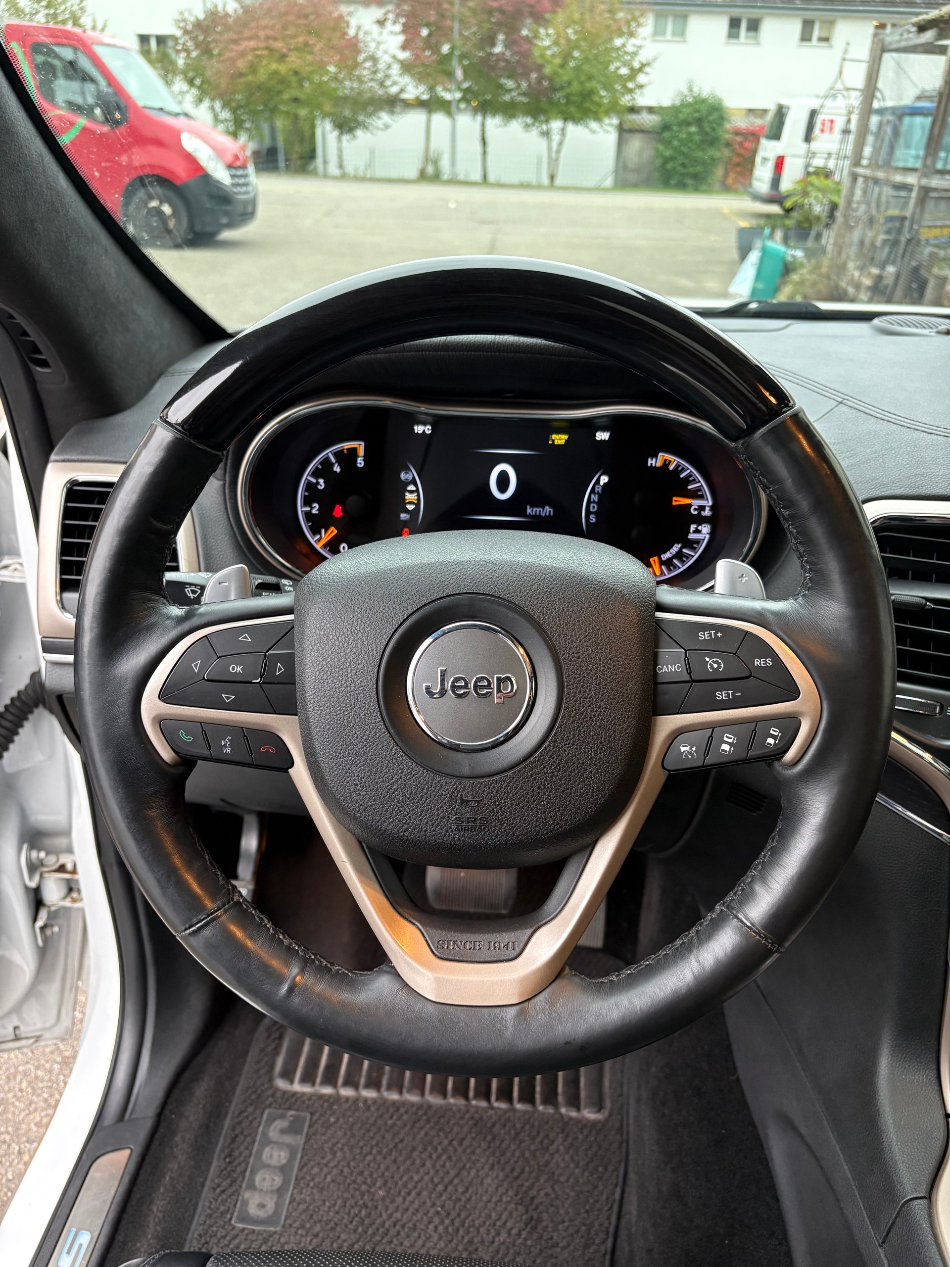 JEEP Grand Cherokee 3.0 CRD Summit Automatic-image-8