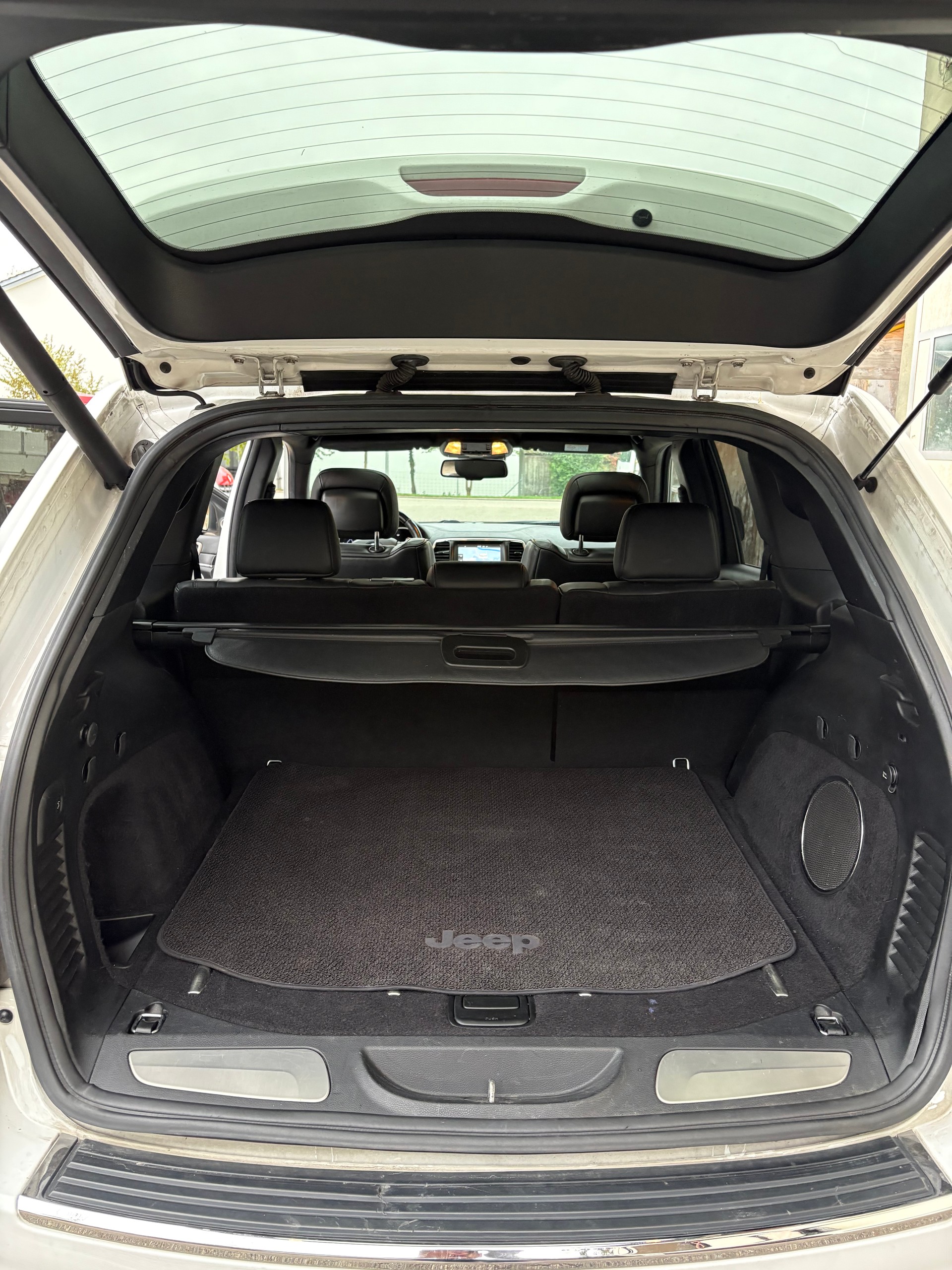 JEEP Grand Cherokee 3.0 CRD Summit Automatic-image-11