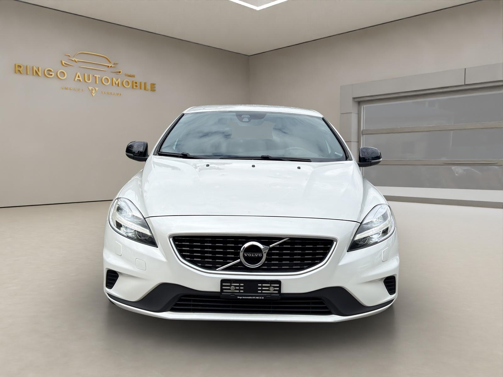 VOLVO V40 T2 Kinetic R-Design-image-1