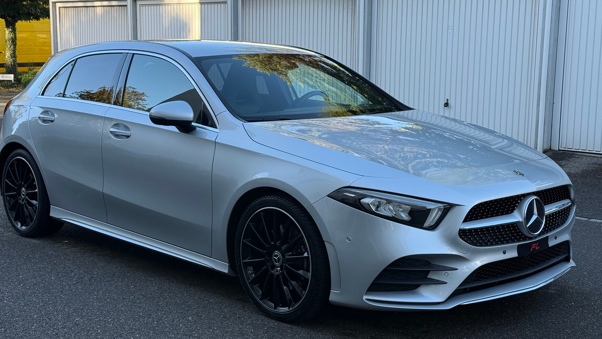 MERCEDES-BENZ A 220 AMG Line 7G-DCT-image-5