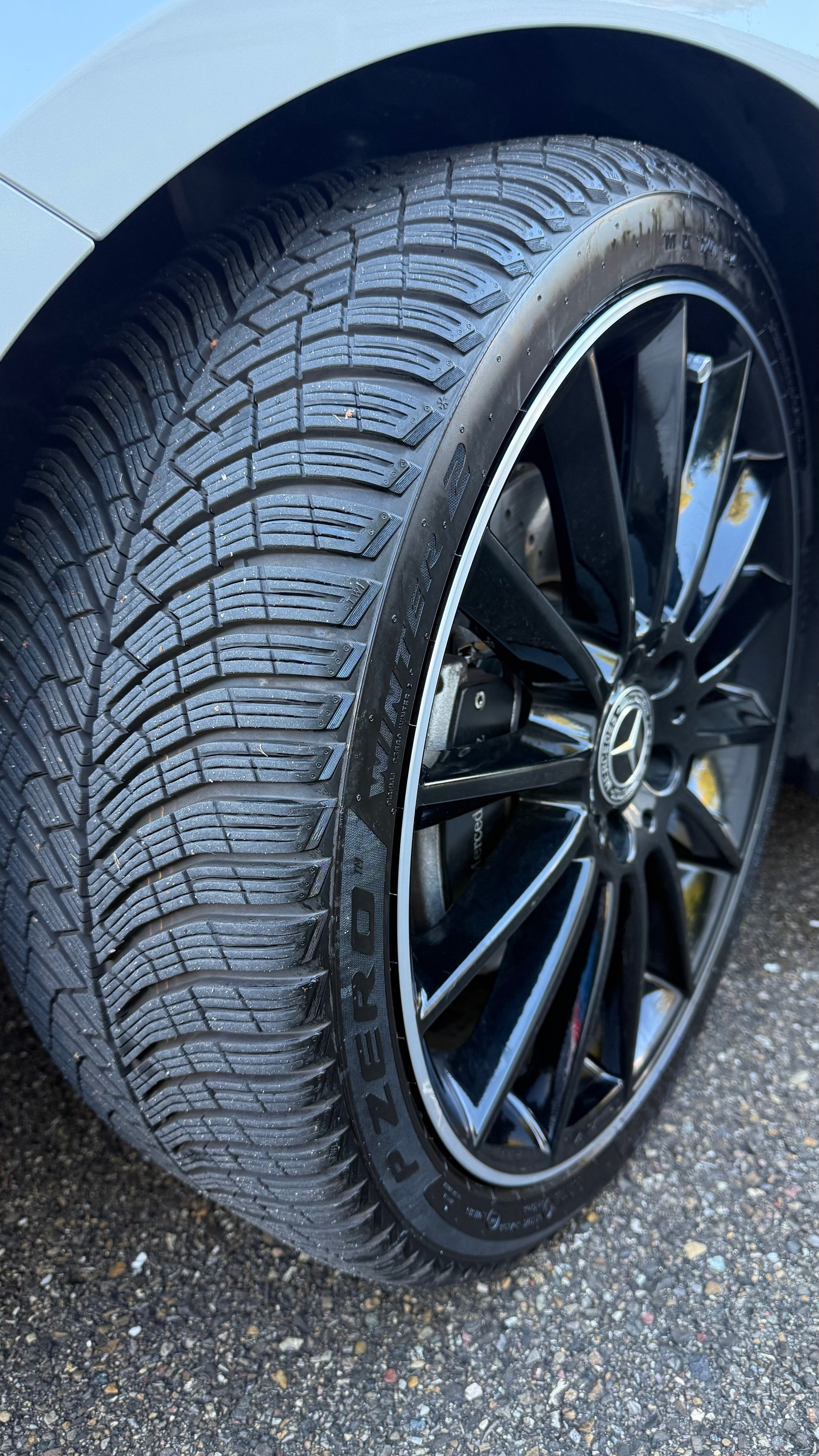 MERCEDES-BENZ A 220 AMG Line 7G-DCT-image-15