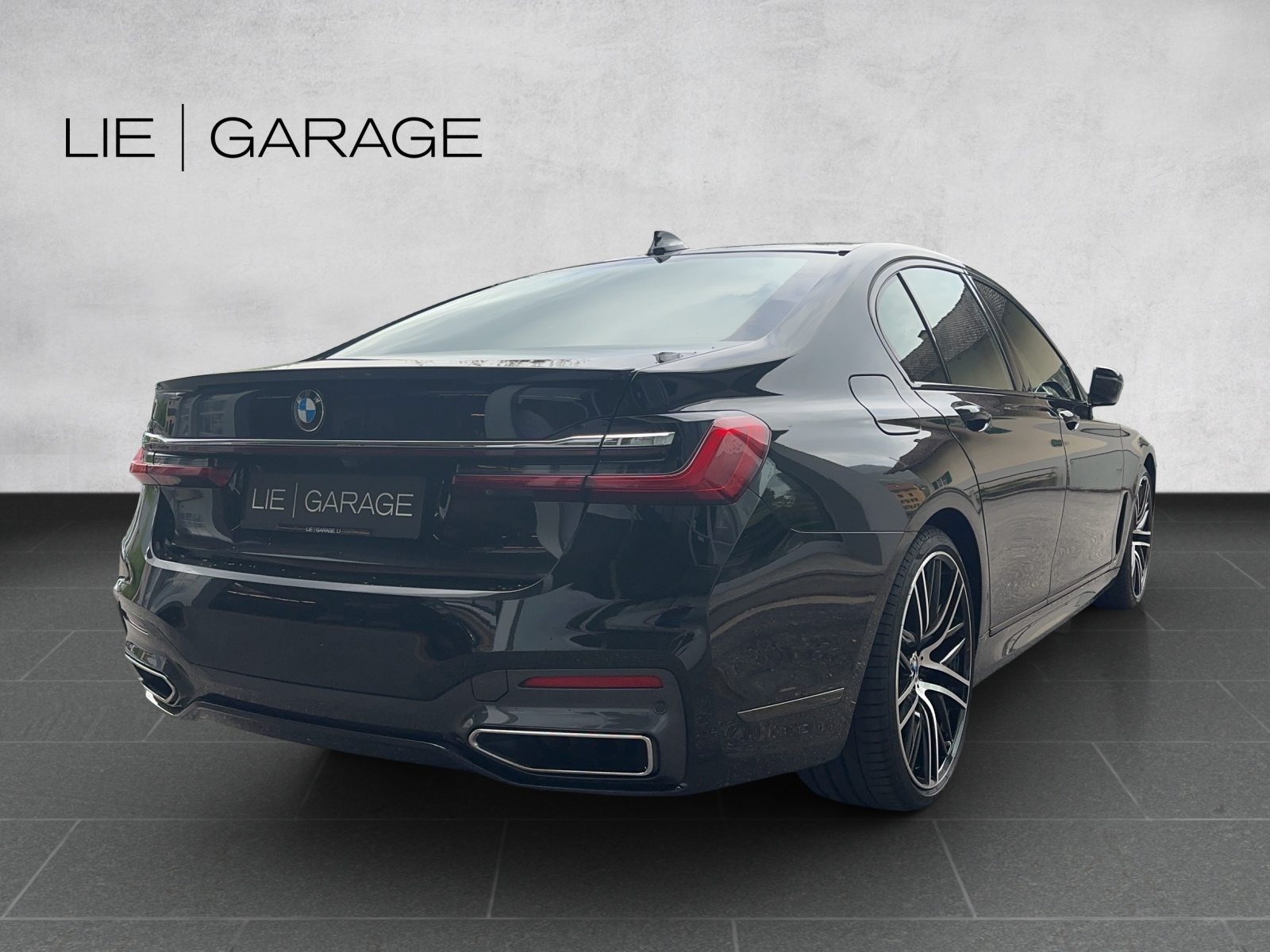 BMW 750i xDrive Steptronic-image-2