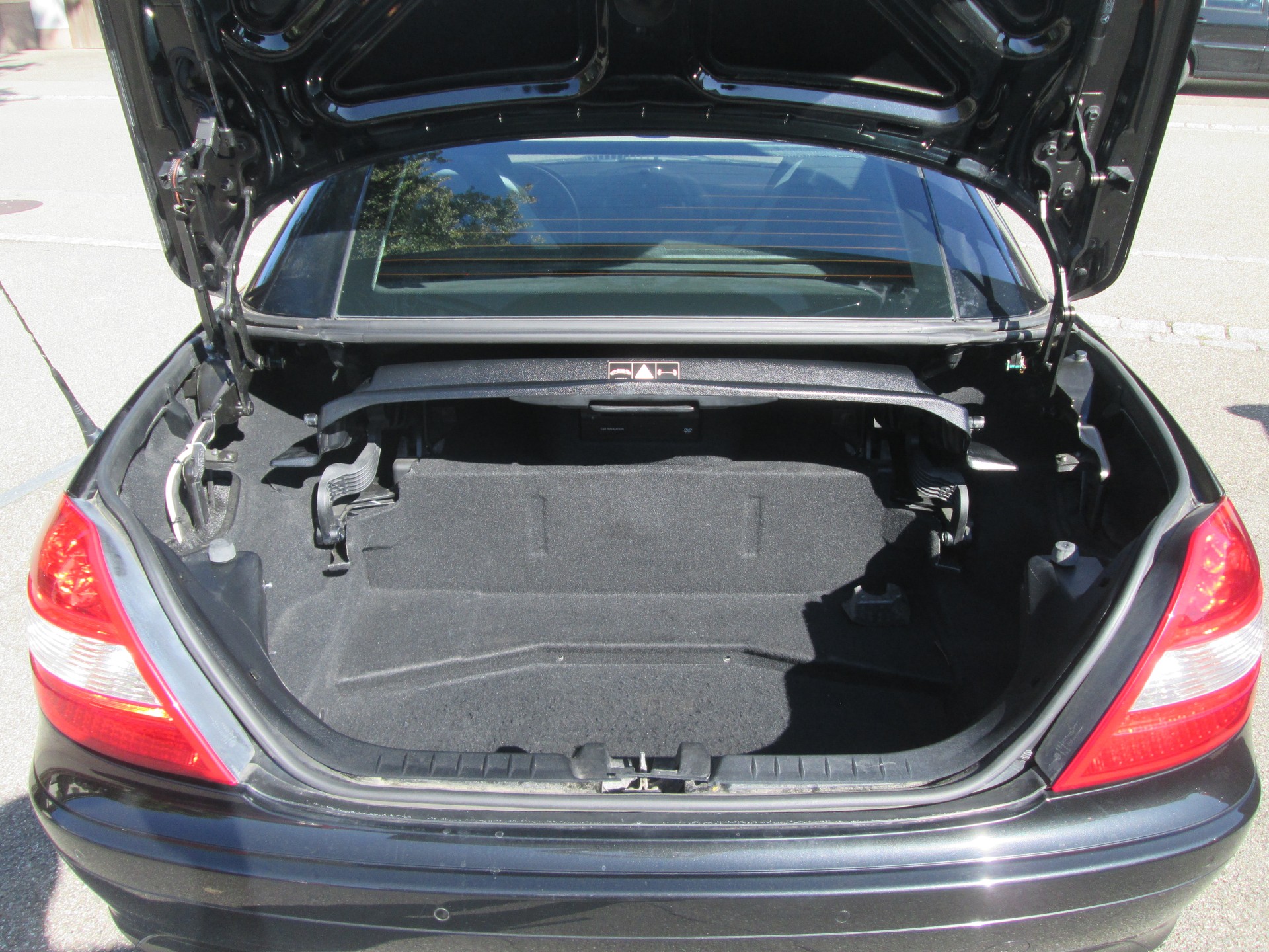 MERCEDES-BENZ SLK 350-image-8