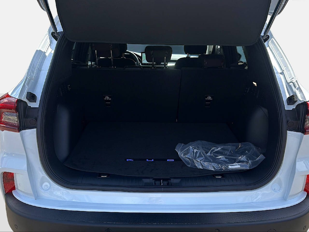 FORD Kuga 2.5 Plug-in Hybrid Titanium-image-12