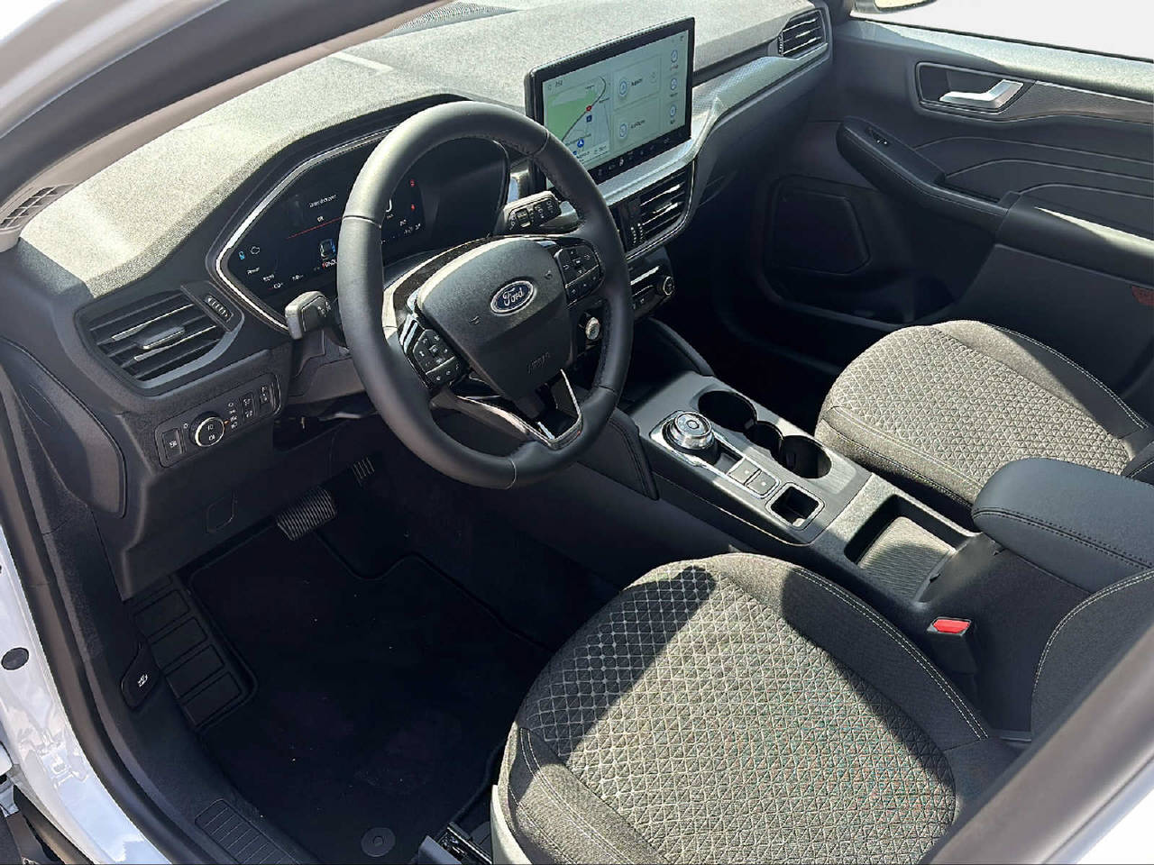FORD Kuga 2.5 Plug-in Hybrid Titanium-image-9