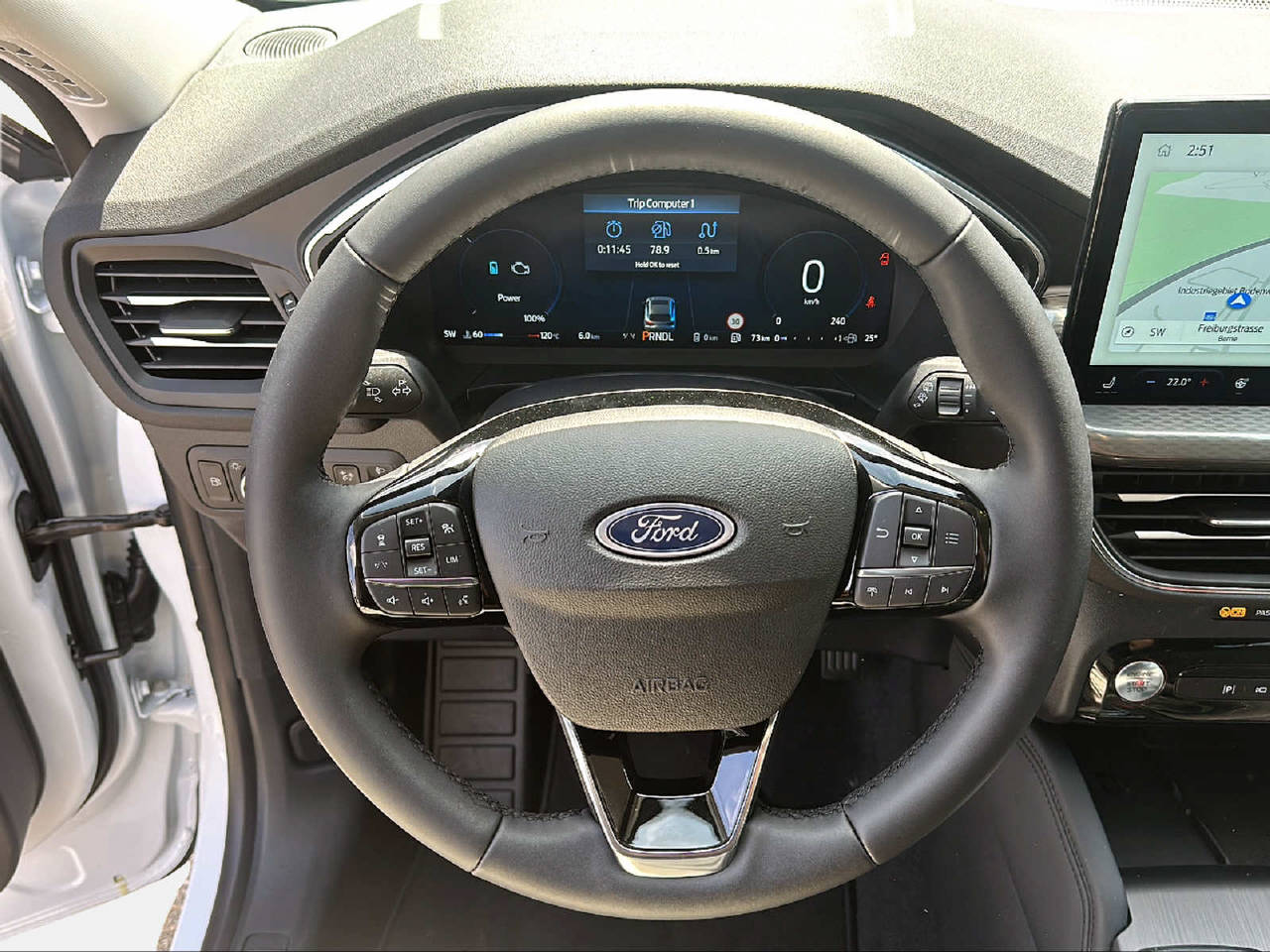 FORD Kuga 2.5 Plug-in Hybrid Titanium-image-10