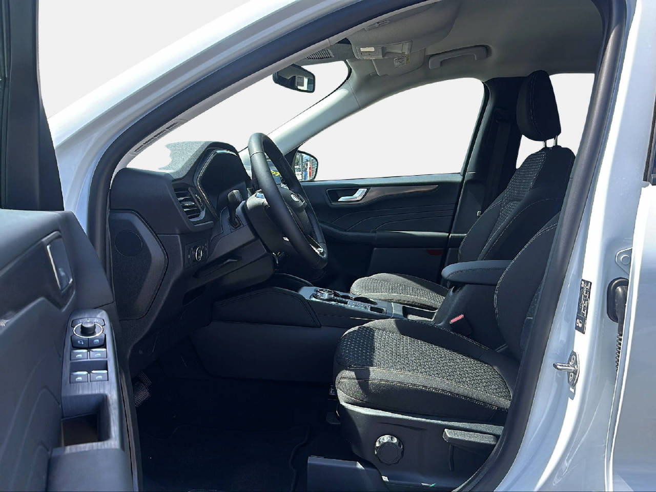 FORD Kuga 2.5 Plug-in Hybrid Titanium-image-8