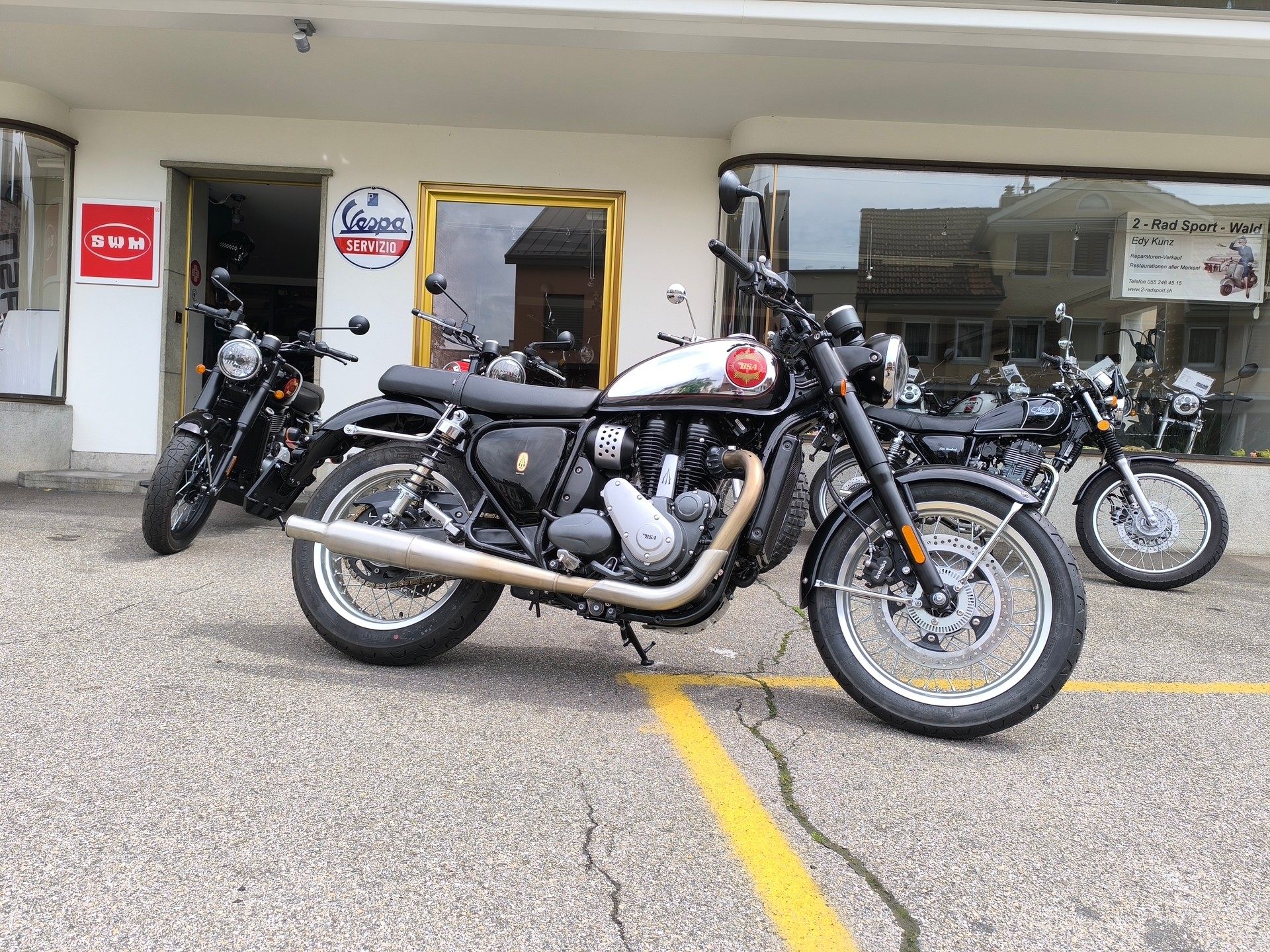 BSA BSA Gold Star 650 schwarz chrom