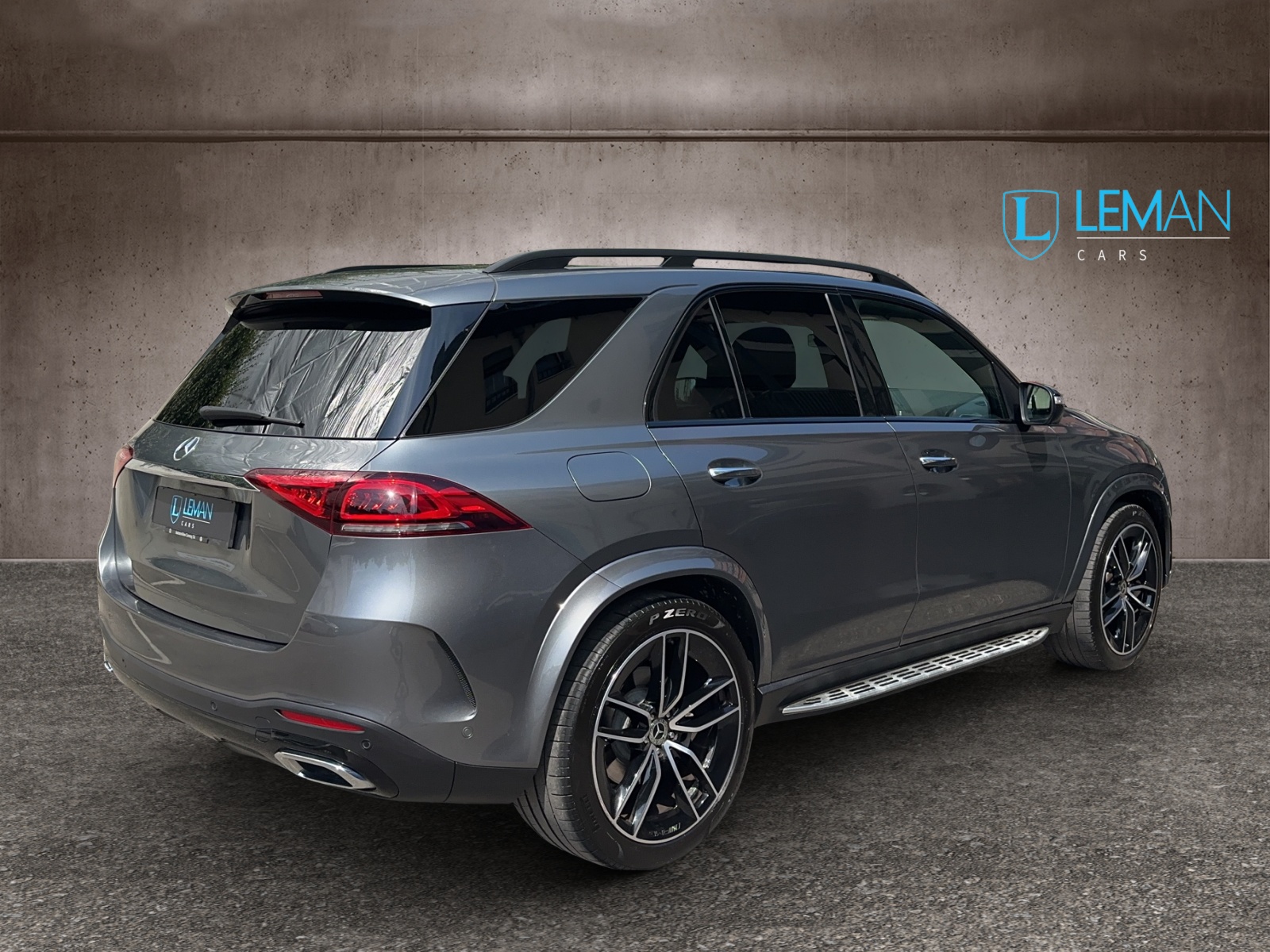 MERCEDES-BENZ GLE 300 d 4Matic AMG Line 9G-Tronic-image-6